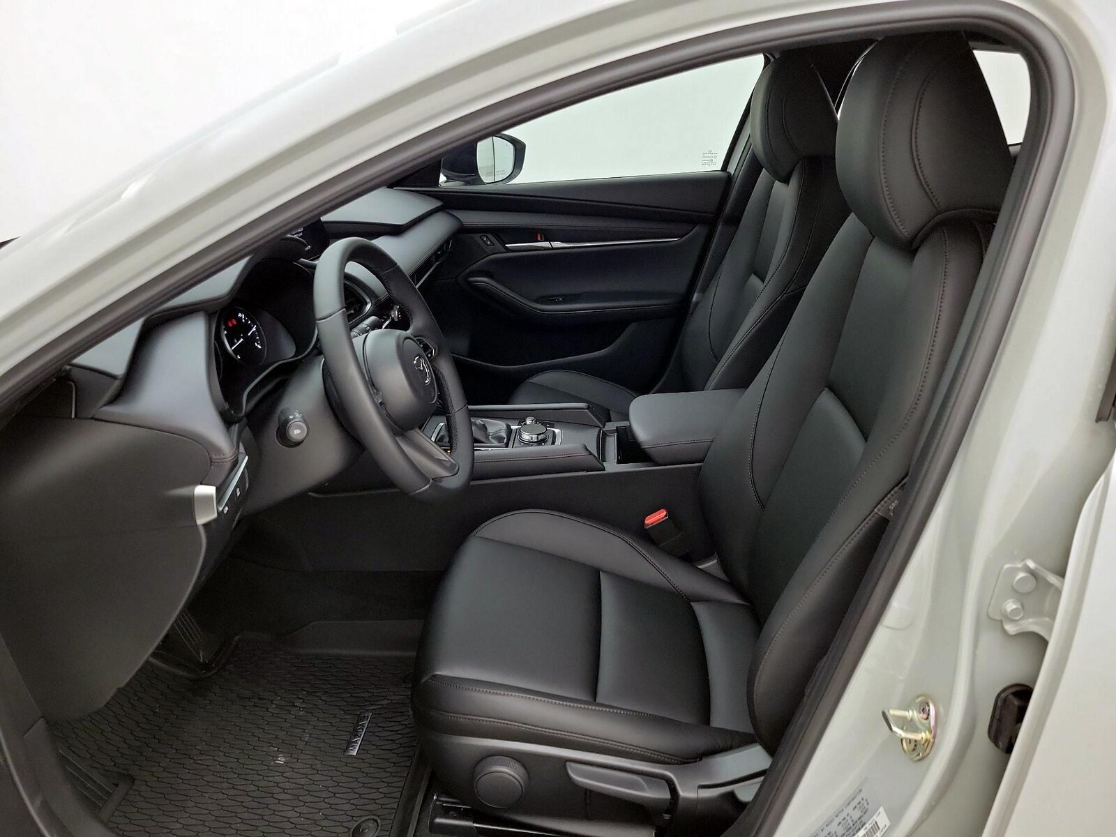 Side Airbags & Leatherette Seats