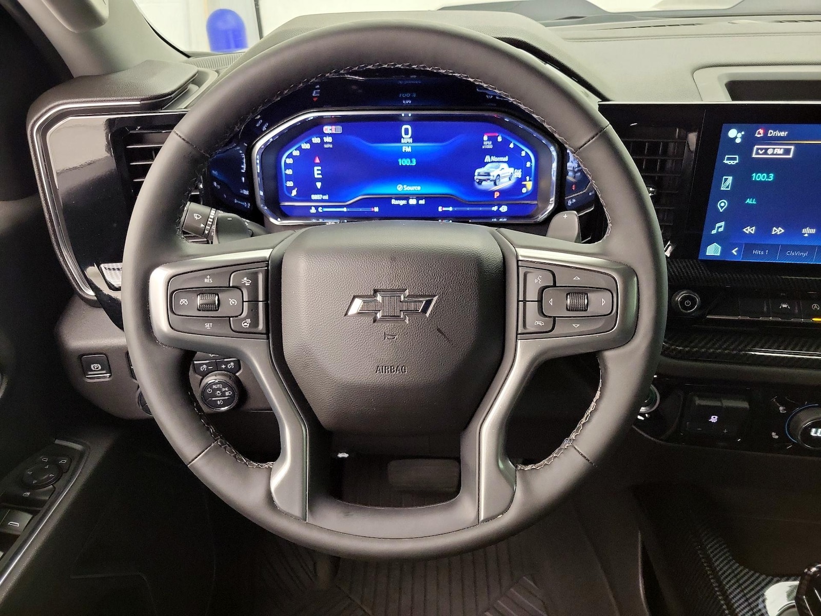 2025 Chevrolet Silverado 1500 LT Trail Boss - Photo 11