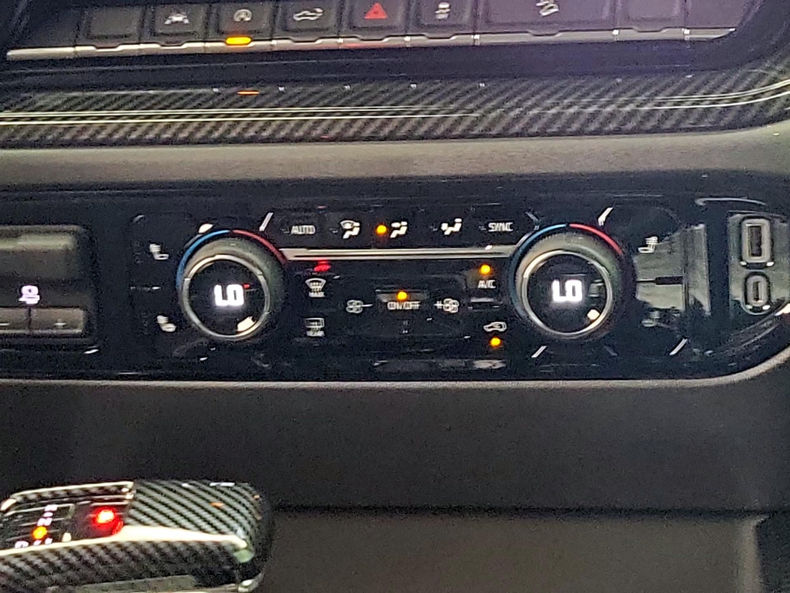 2025 Chevrolet Silverado 1500 LT Trail Boss - Photo 18