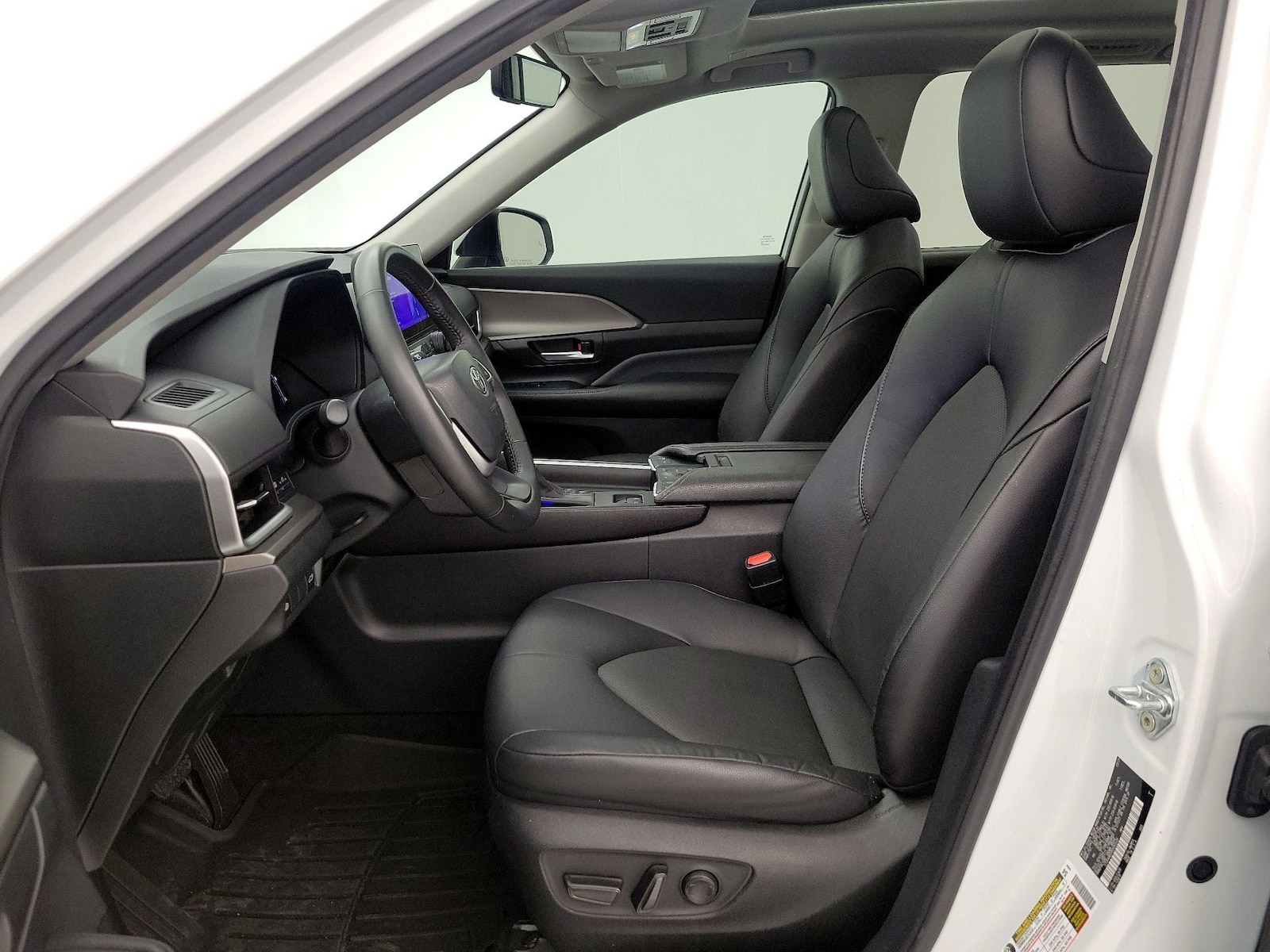 2024 Toyota Grand Highlander XLE - Photo 12