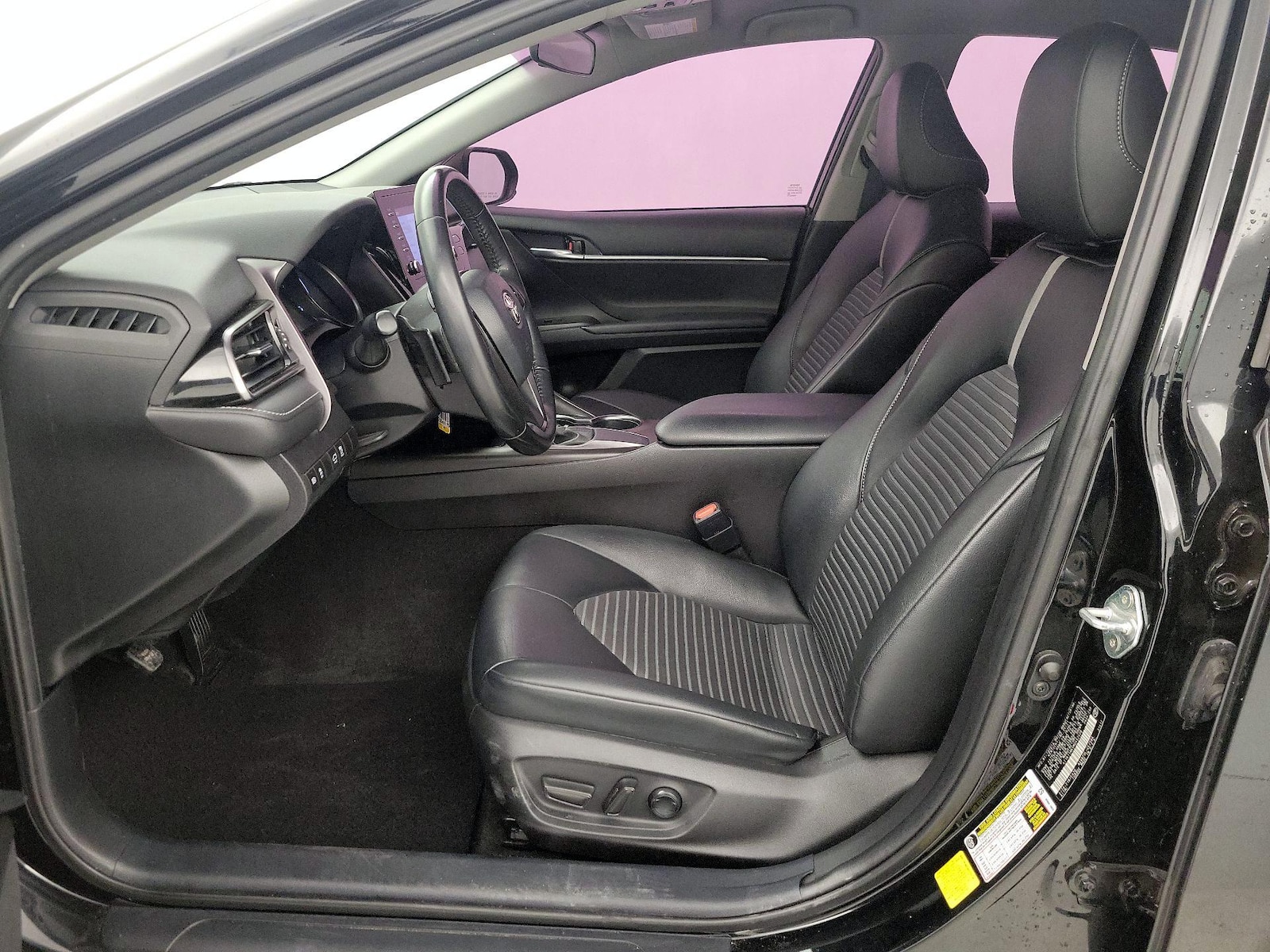 Power Seat(s) & Side Airbags