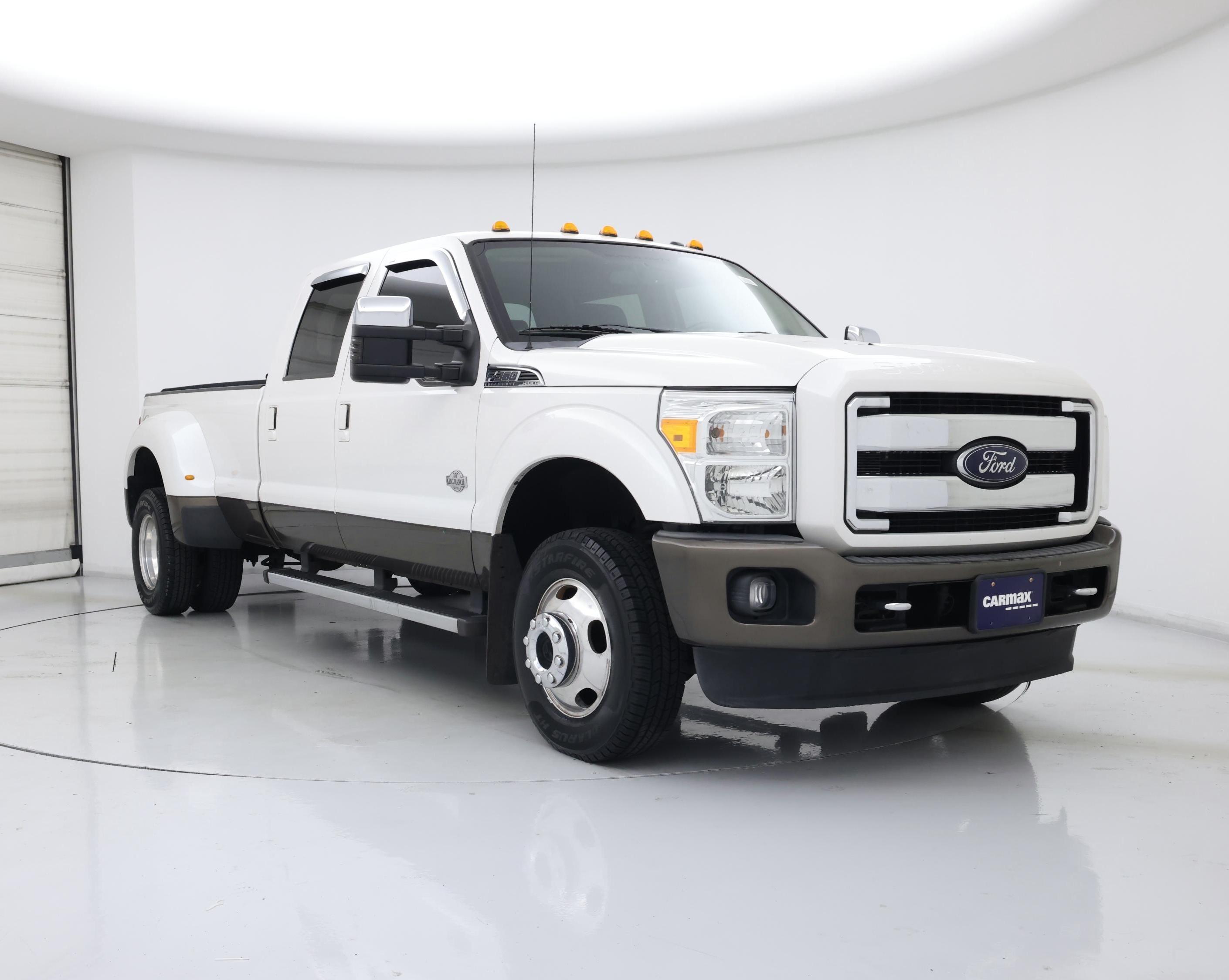 White 2015 Ford F-350 Super Duty Pickup Truck Four-Wheel Drive Automatic