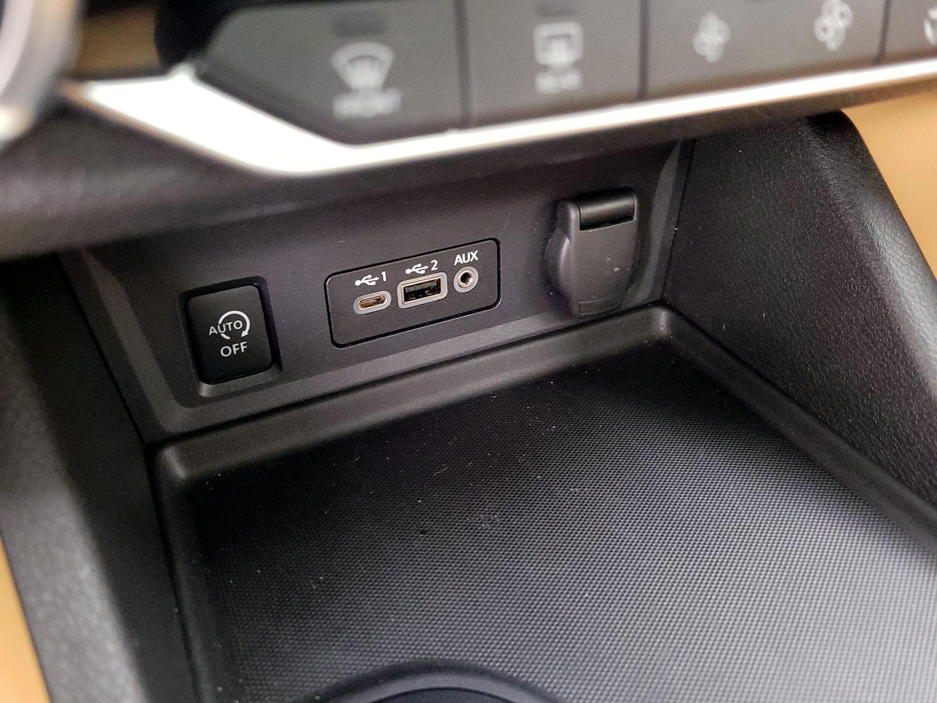 Thumbnail: 2024 Nissan Sentra - 18