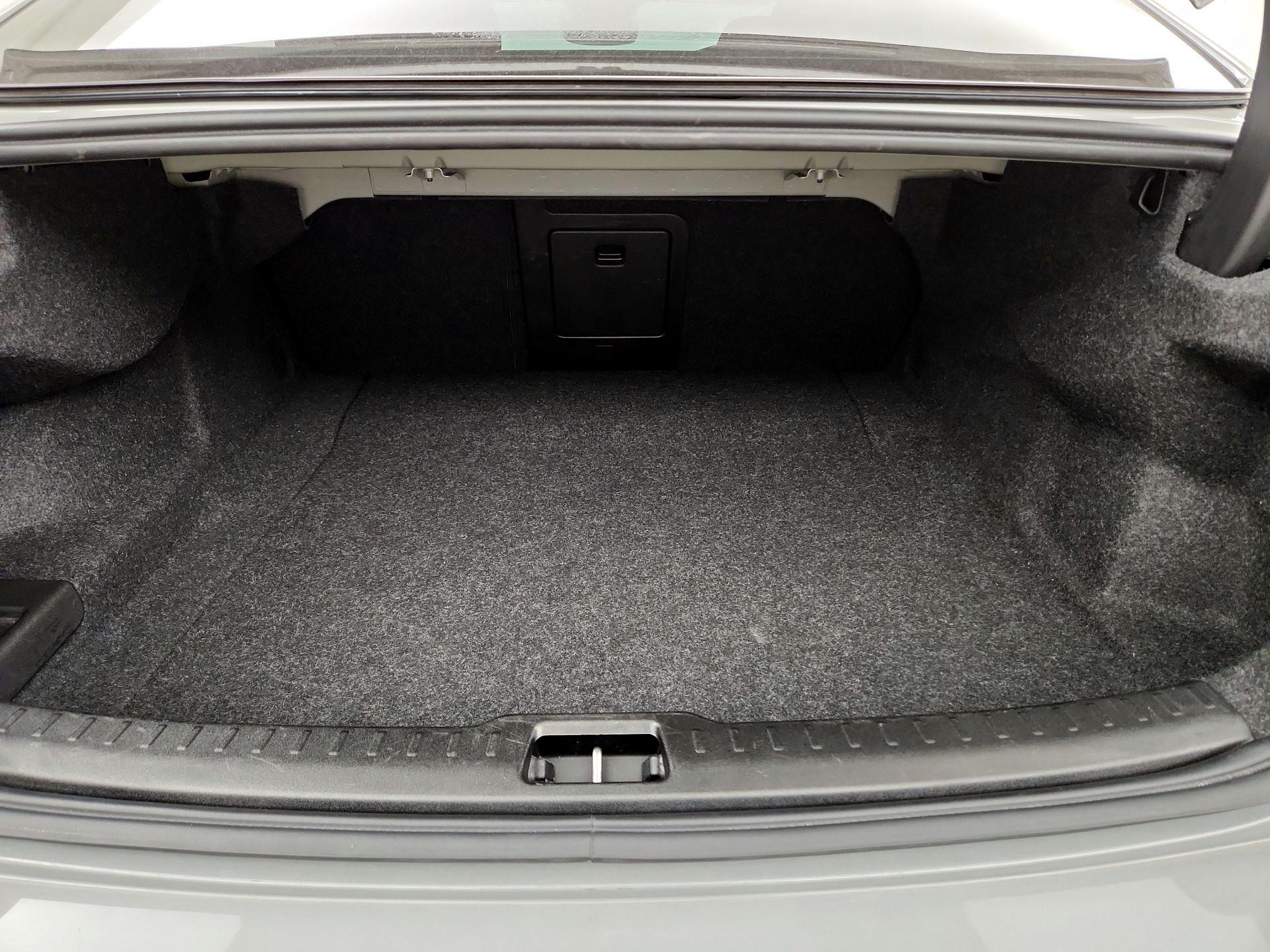 Thumbnail: 2024 Volvo S60 - 16