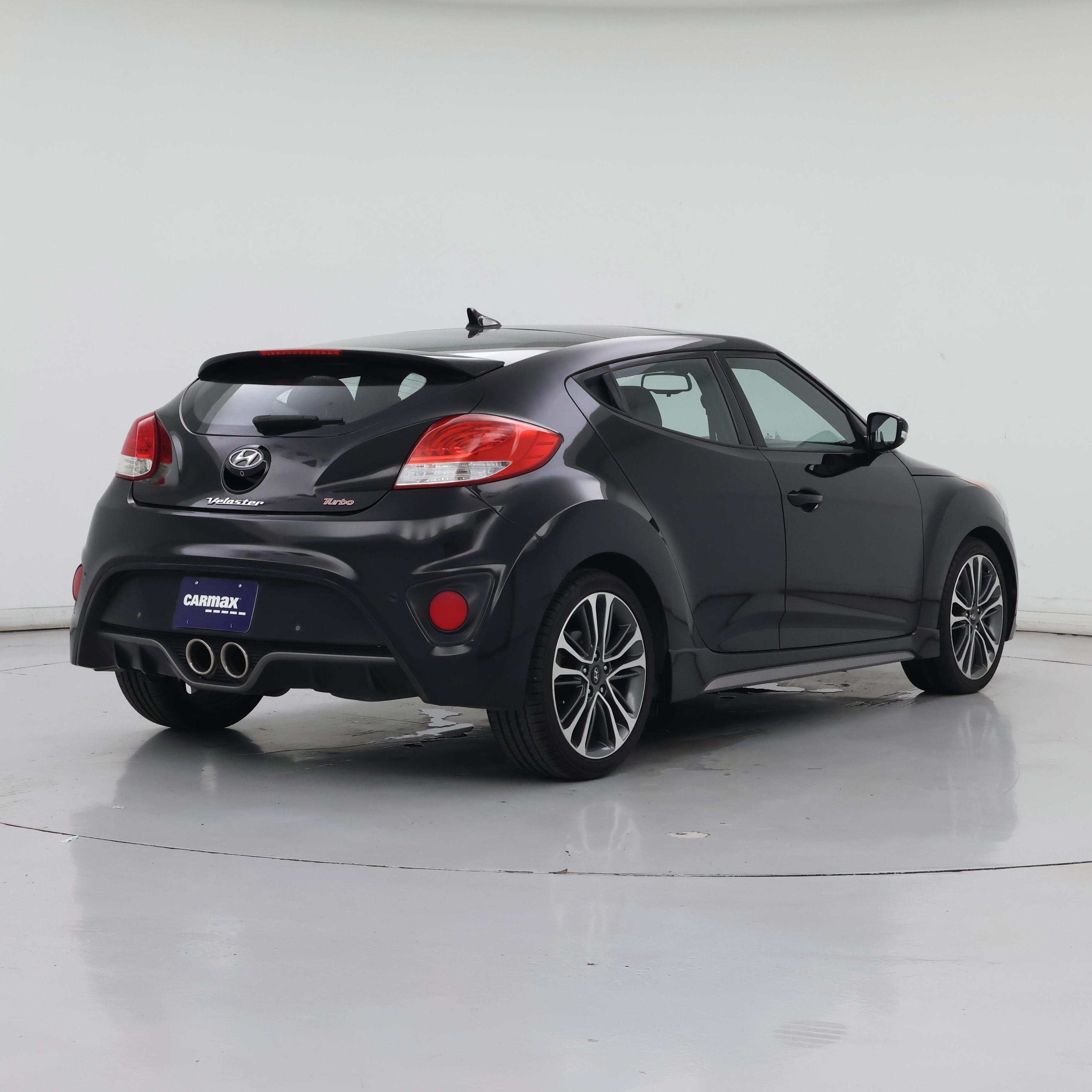 Thumbnail: 2016 Hyundai Veloster - 8