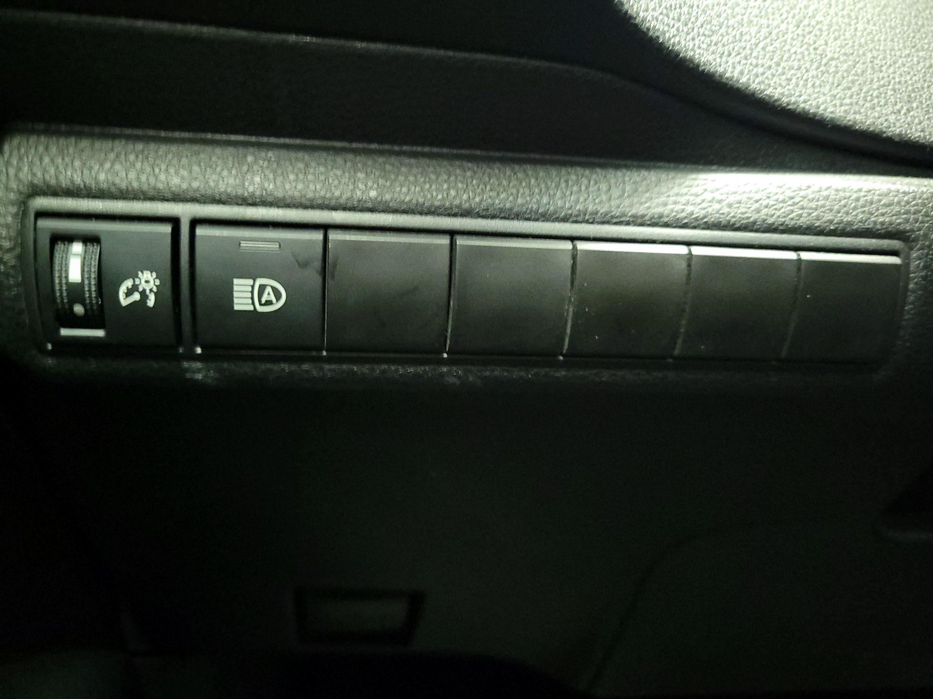 Thumbnail: 2023 Toyota Corolla - 13