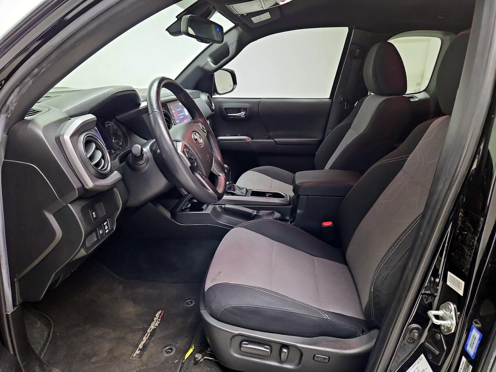 2023 Toyota Tacoma TRD Sport - Photo 12