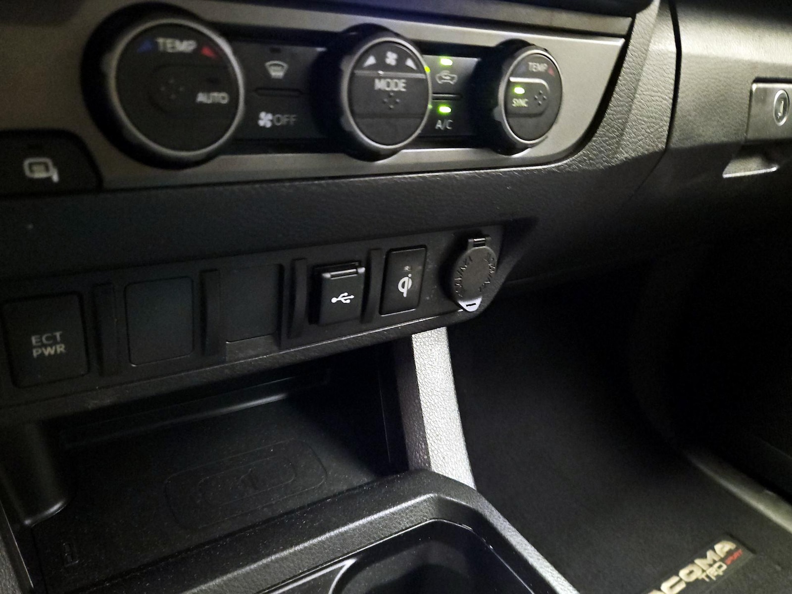 2023 Toyota Tacoma TRD Sport - Photo 19