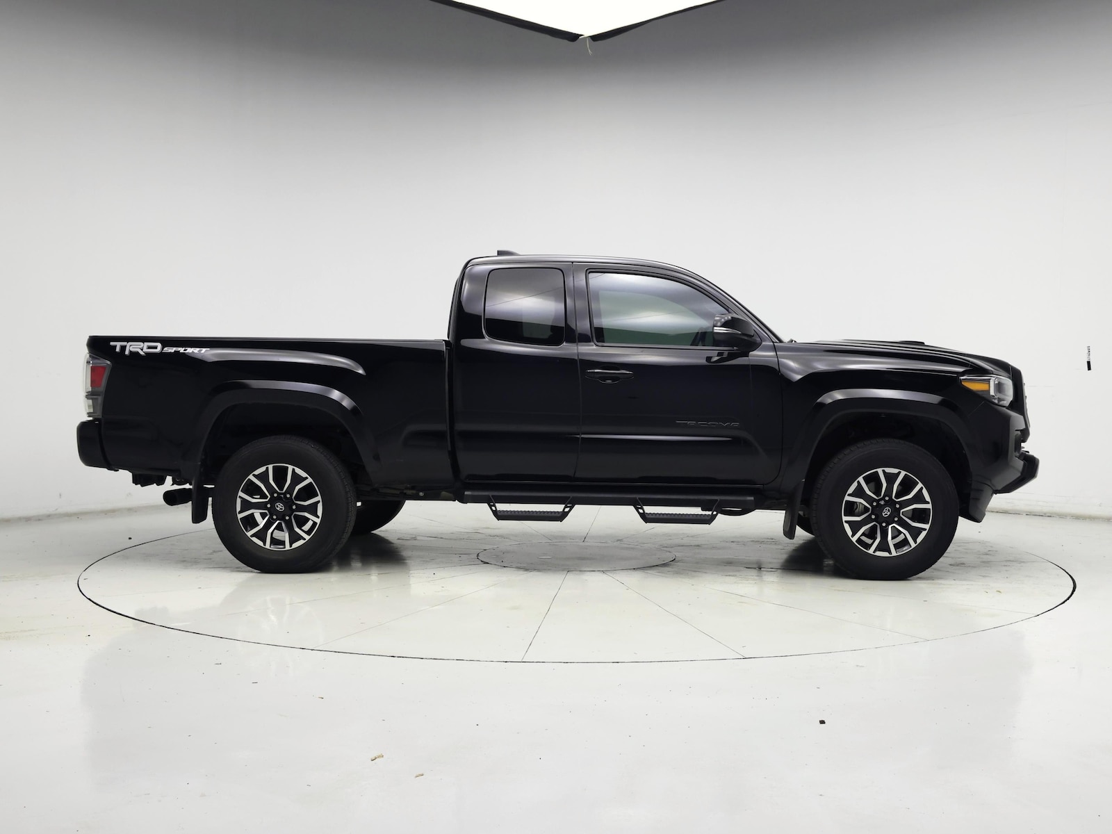 2023 Toyota Tacoma TRD Sport - Photo 8