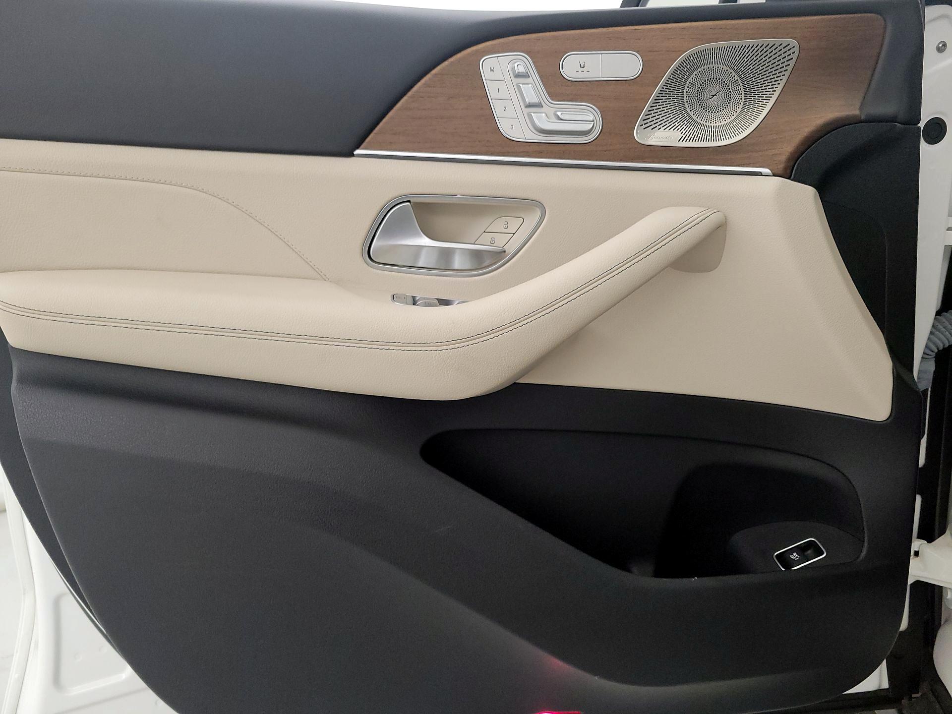 Thumbnail: 2023 Mercedes-Benz GLE - 12