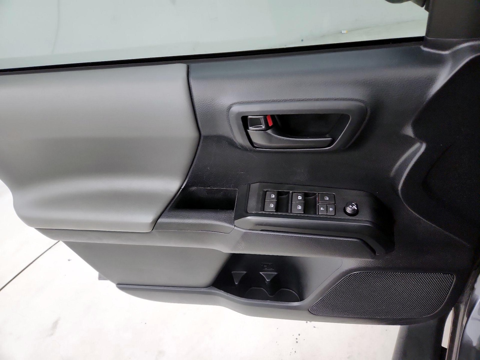 2019 Toyota Tacoma SR - Photo 13