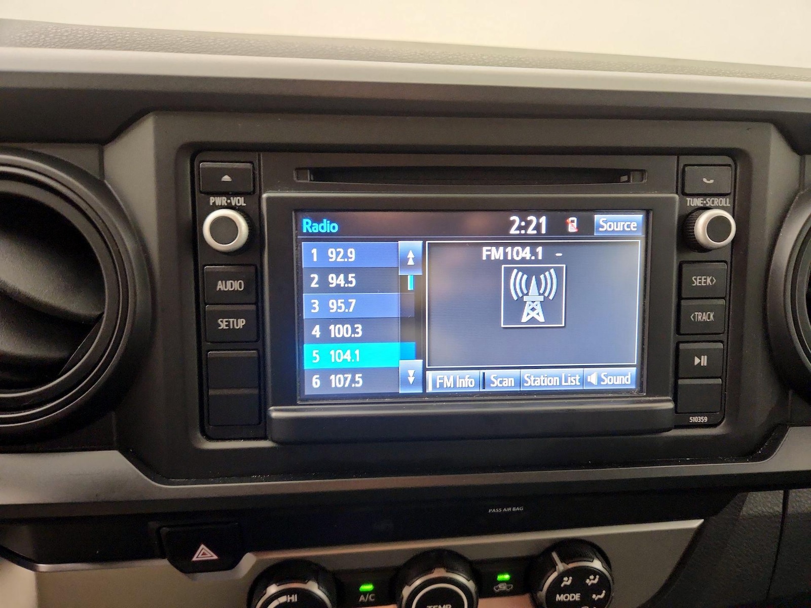 2019 Toyota Tacoma SR - Photo 16