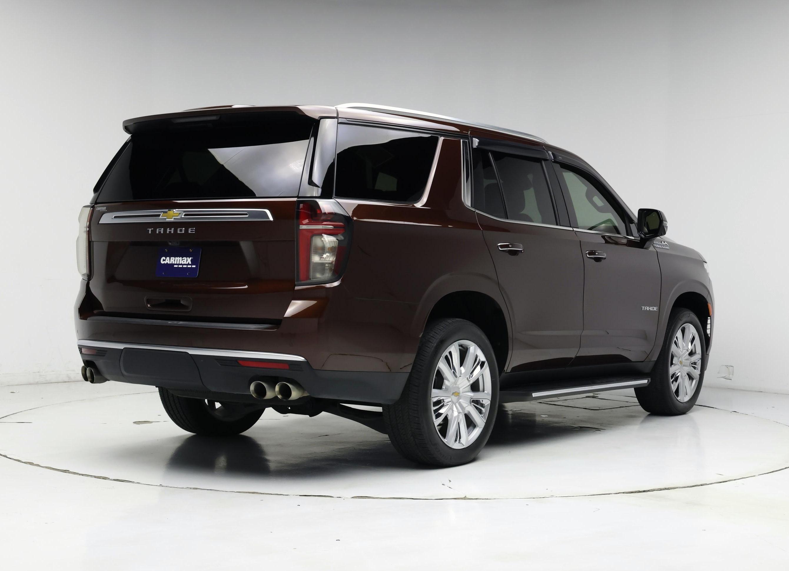 Thumbnail: 2023 Chevrolet Tahoe - 8