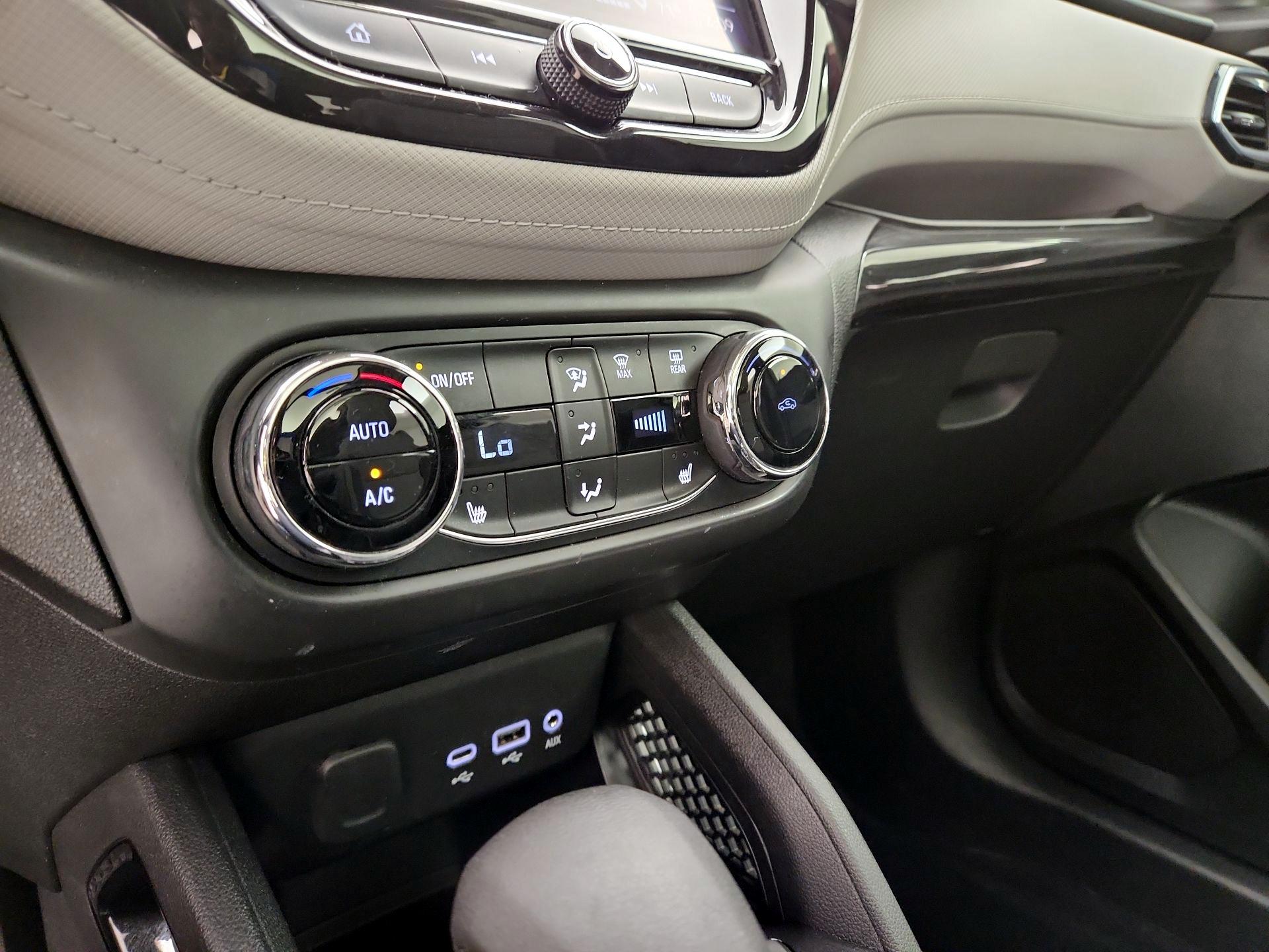 Thumbnail: 2021 Chevrolet TrailBlazer - 17