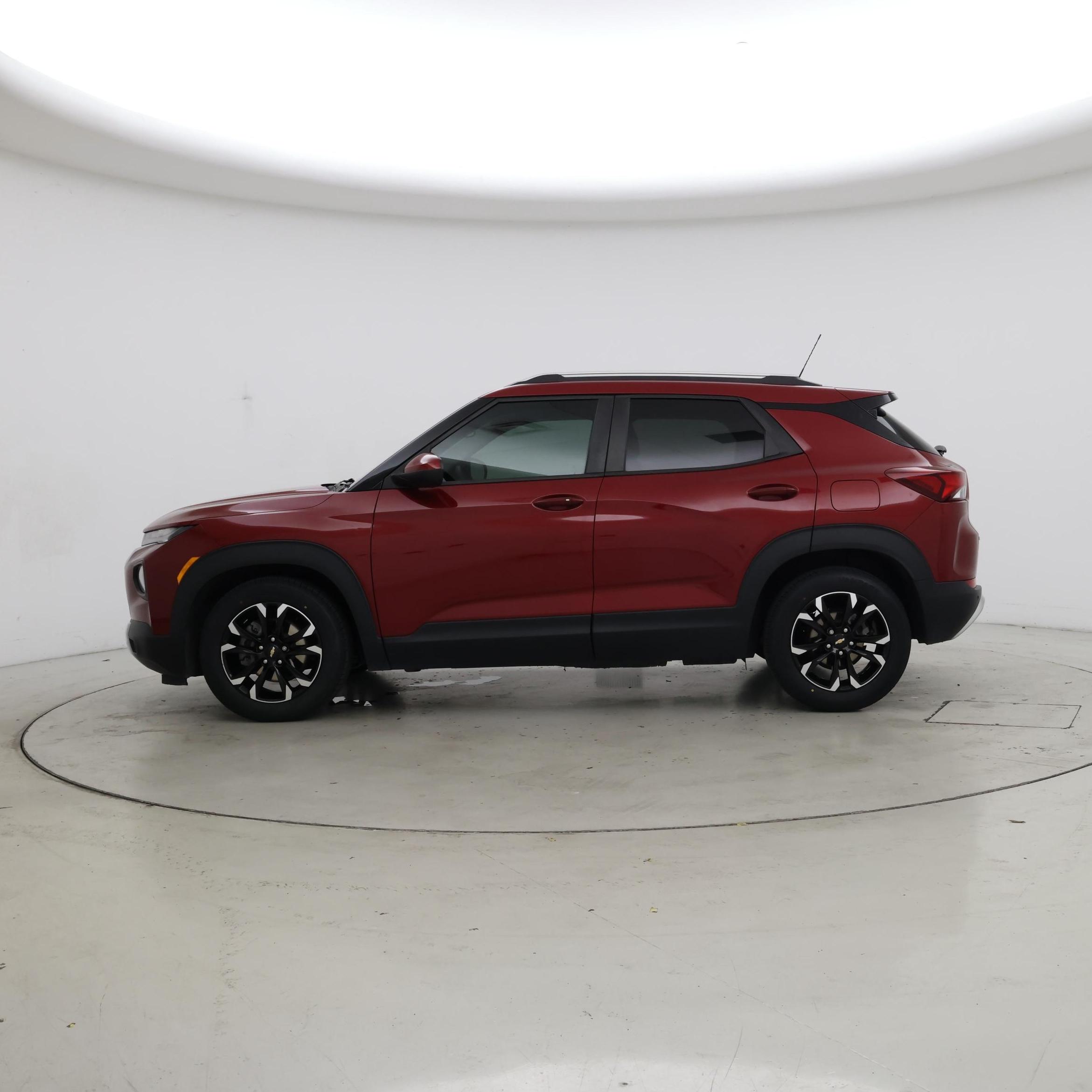 Thumbnail: 2021 Chevrolet TrailBlazer - 3