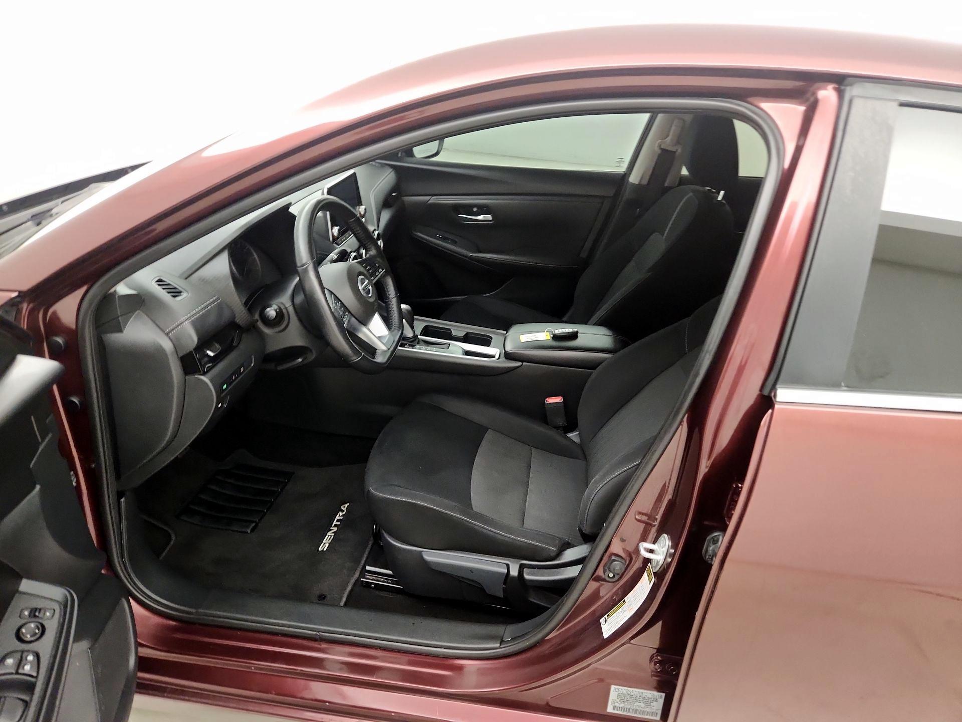 Thumbnail: 2023 Nissan Sentra - 11