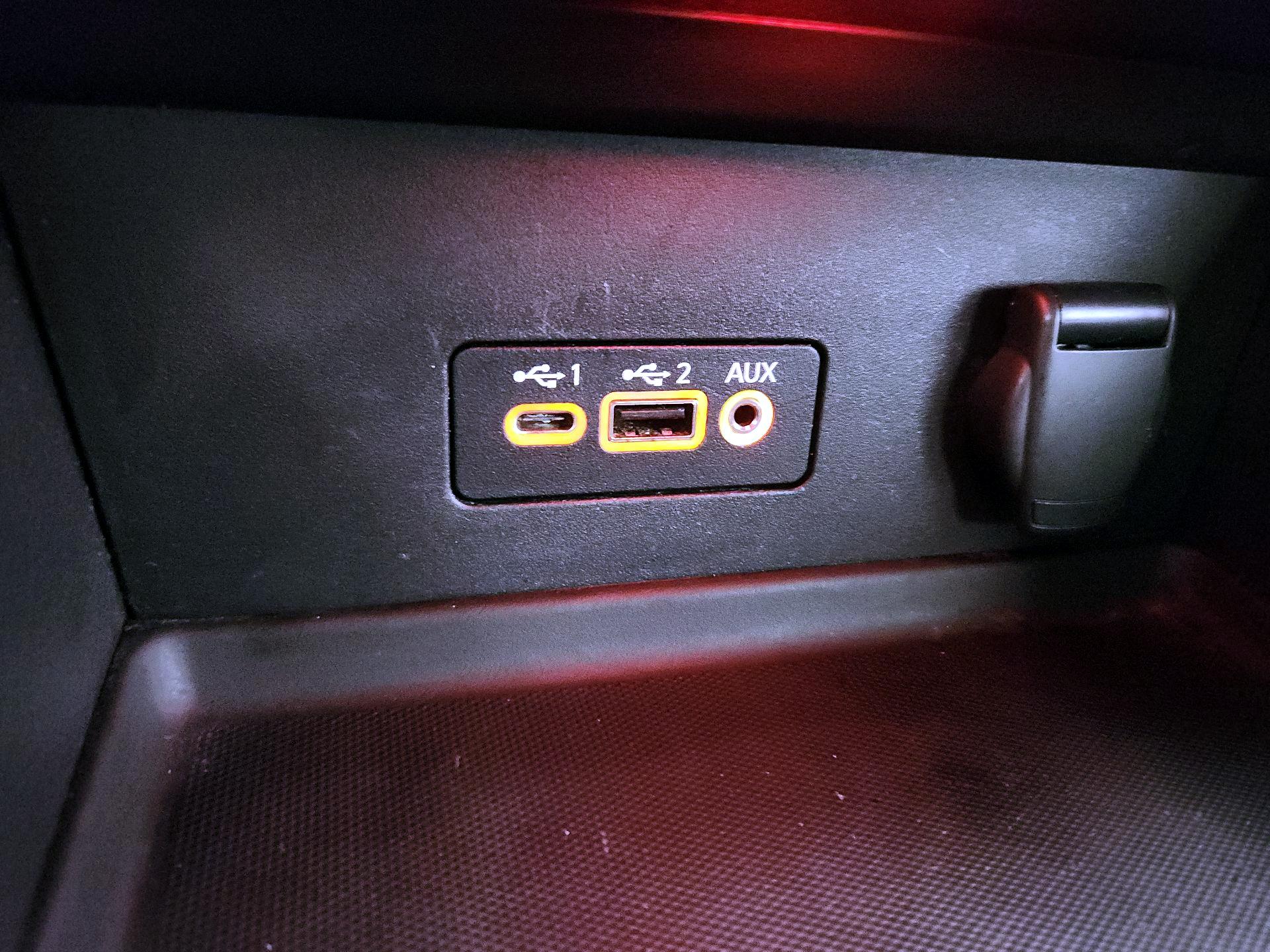 Thumbnail: 2023 Nissan Sentra - 18