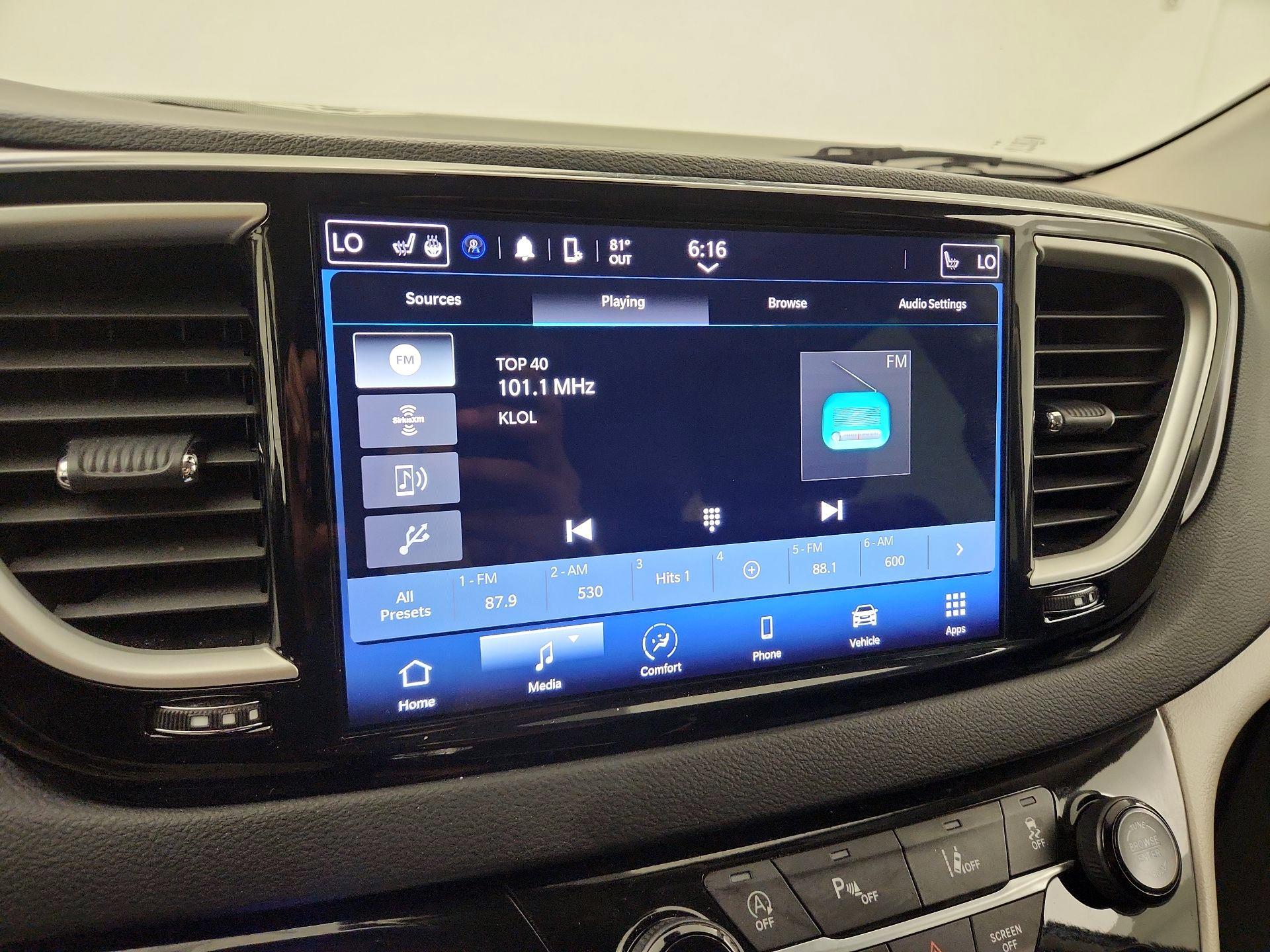 Thumbnail: 2023 Chrysler Pacifica - 13