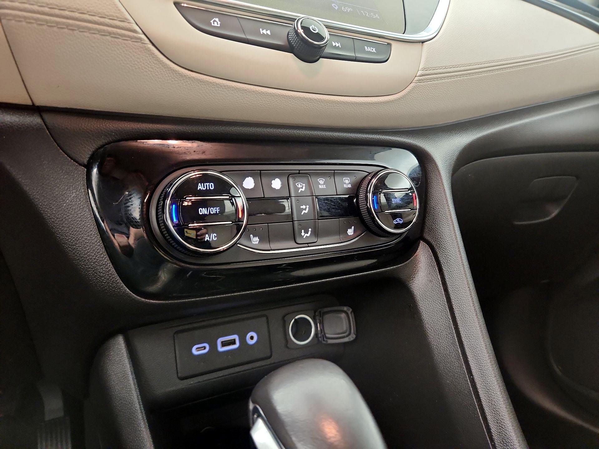 Thumbnail: 2020 Buick Encore GX - 14