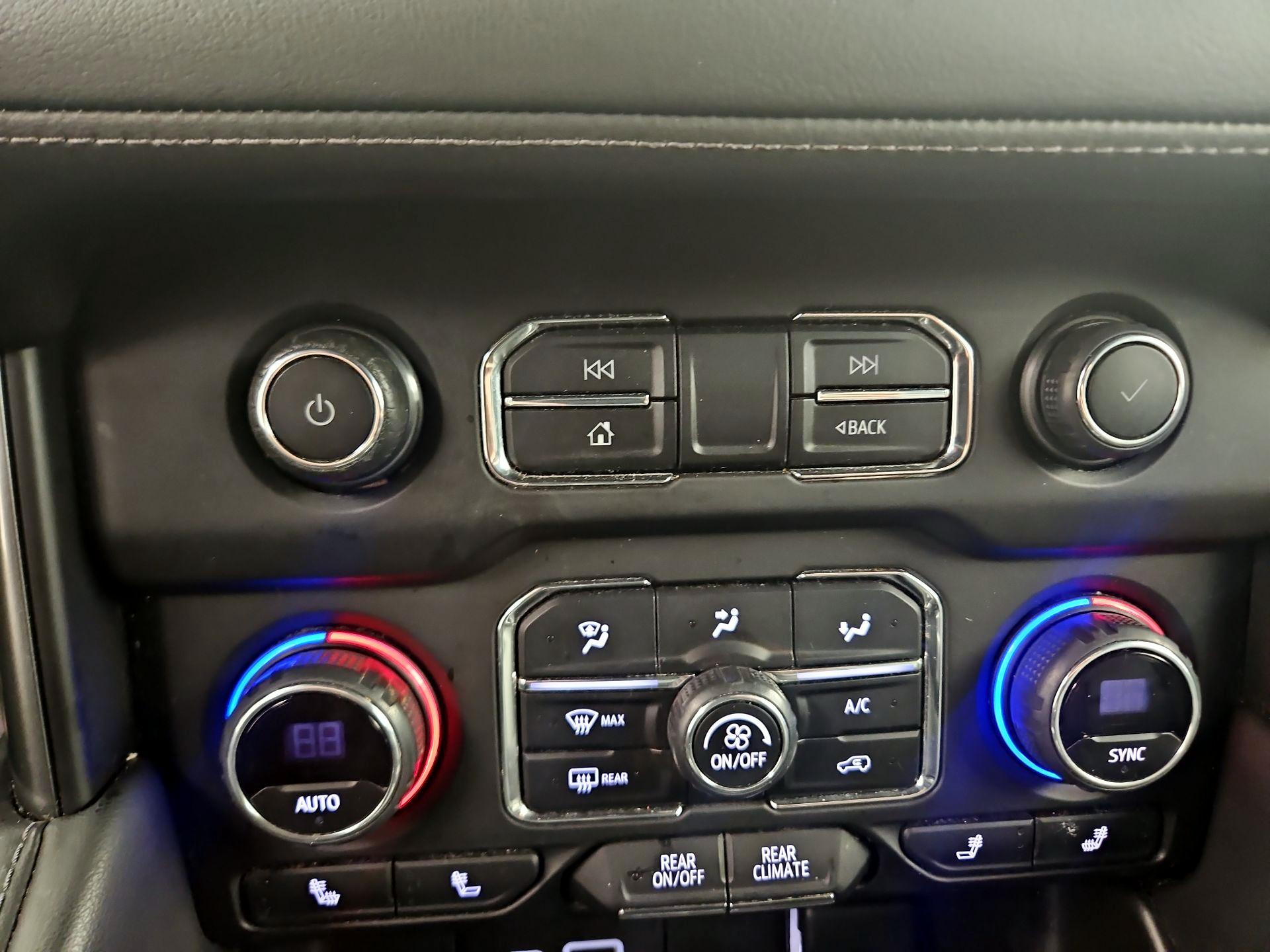 Thumbnail: 2022 Chevrolet Tahoe - 16