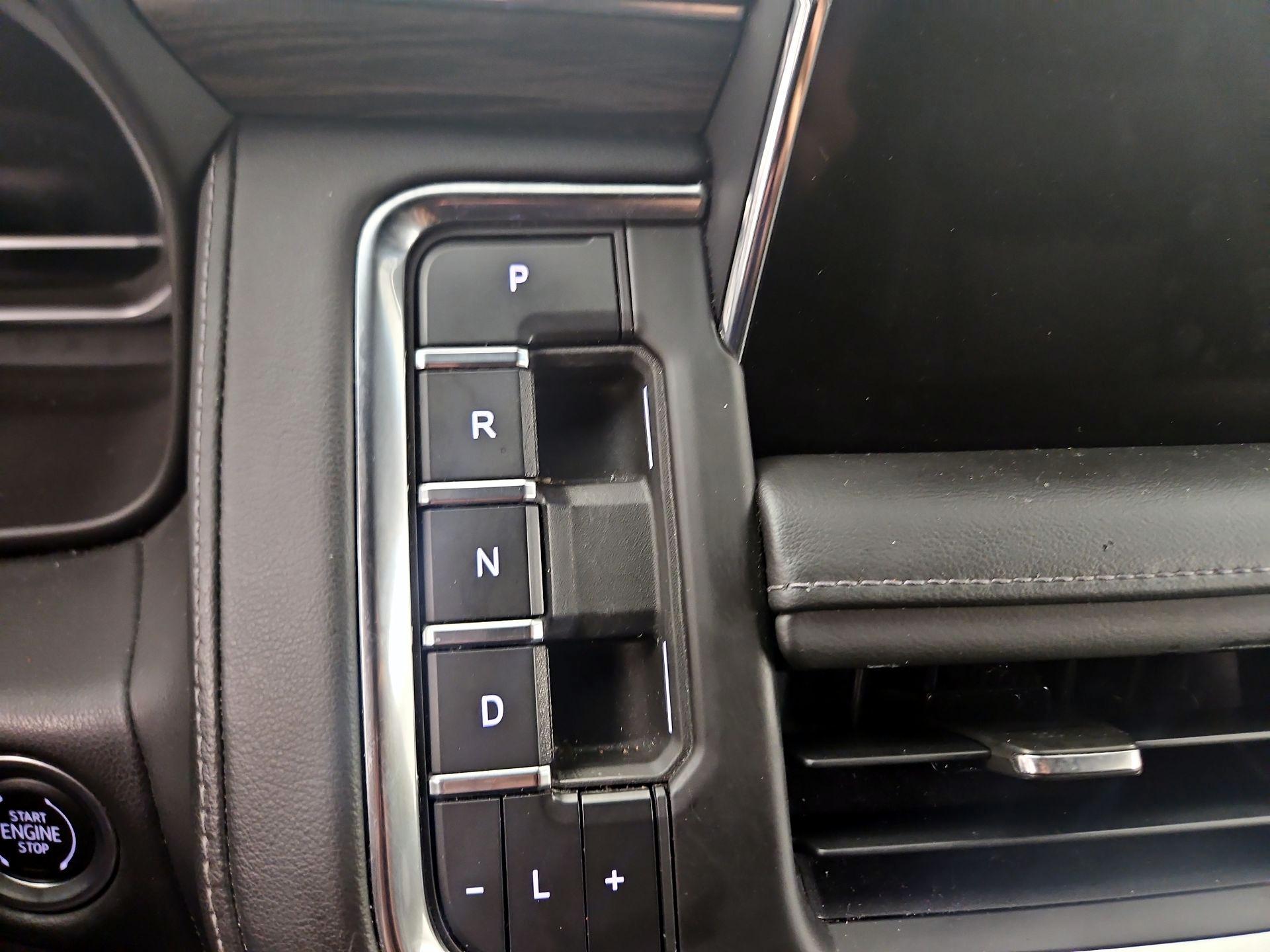 Thumbnail: 2022 Chevrolet Tahoe - 17