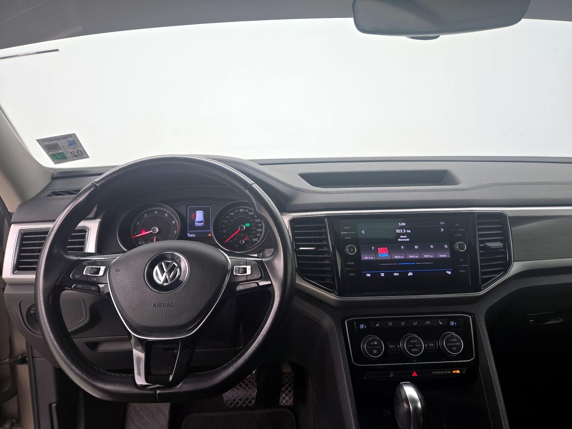 Thumbnail: 2018 Volkswagen Atlas - 10