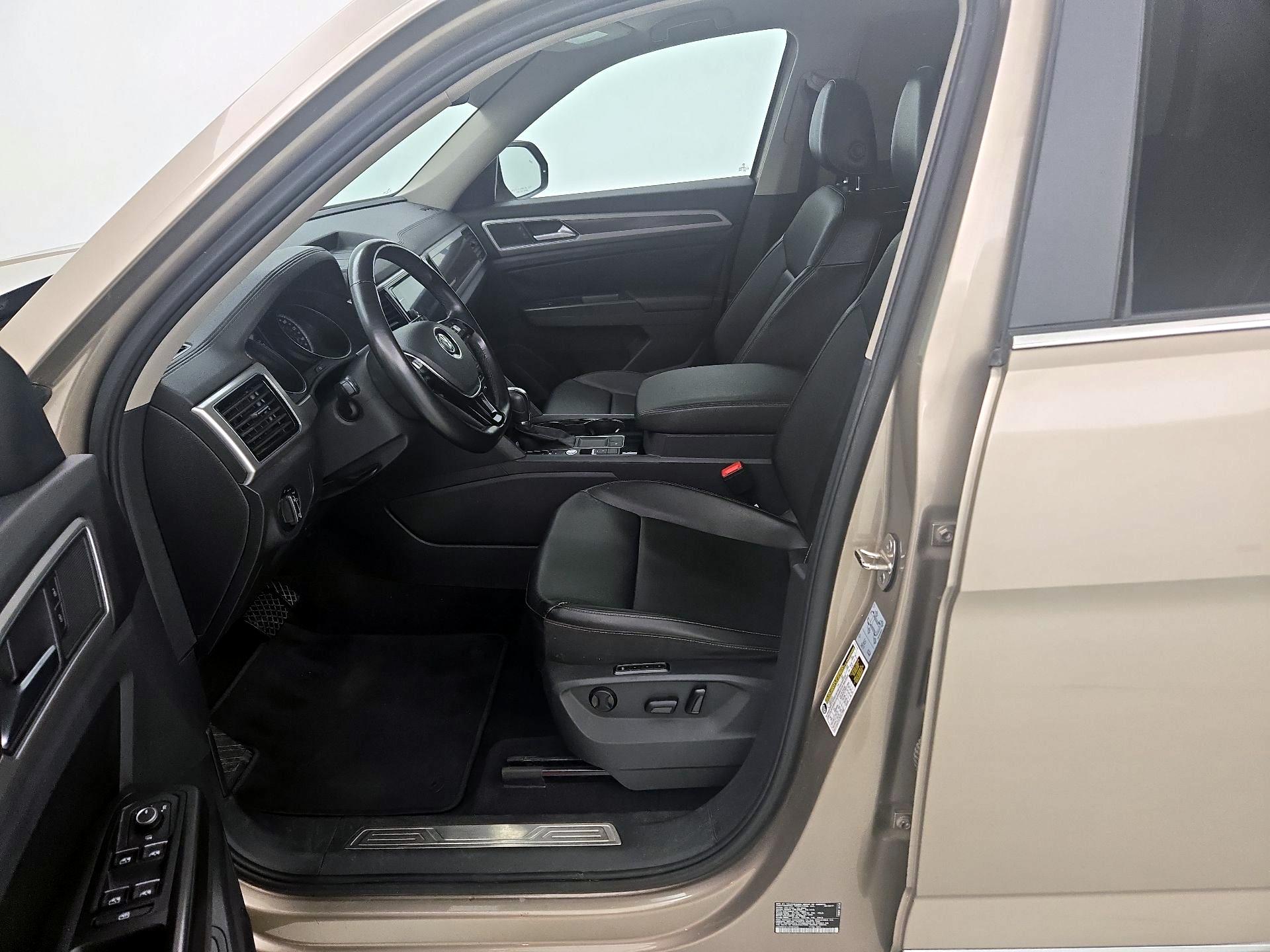 Thumbnail: 2018 Volkswagen Atlas - 11