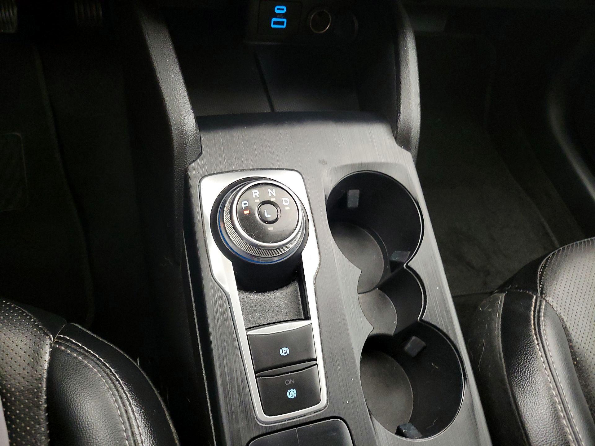 Thumbnail: 2022 Ford Escape - 18