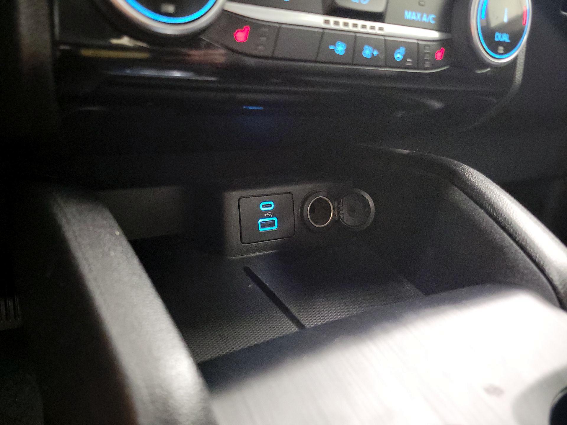 Thumbnail: 2022 Ford Escape - 19