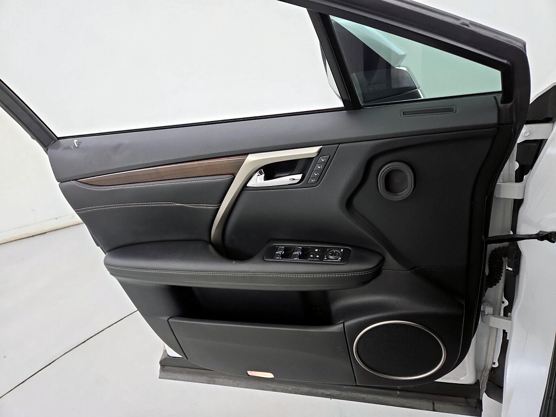 Thumbnail: 2017 Lexus RX - 12