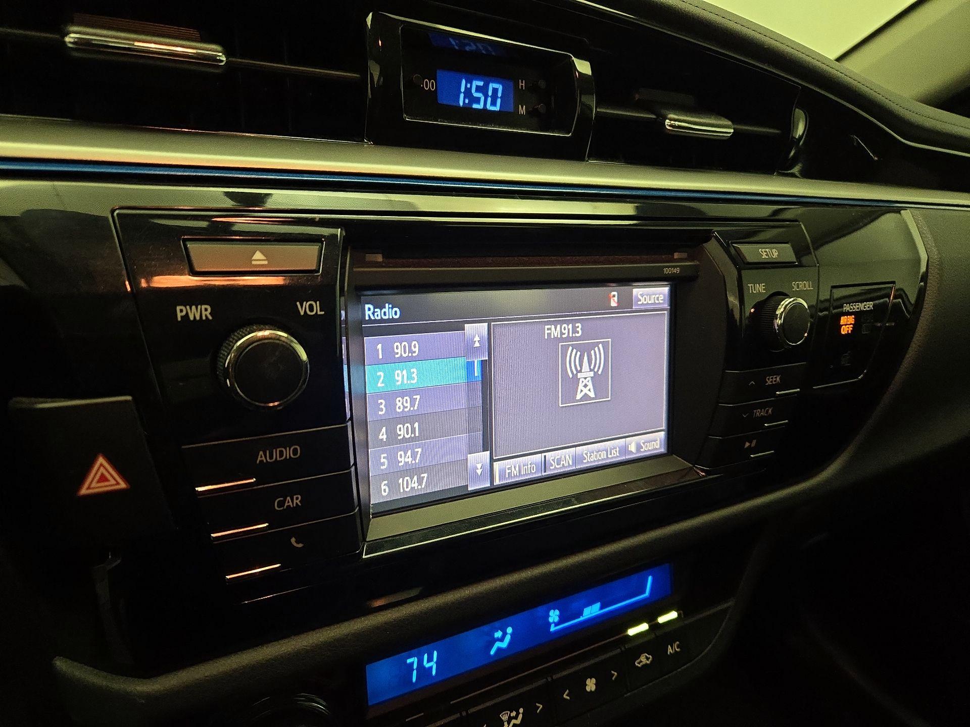 Thumbnail: 2014 Toyota Corolla - 15