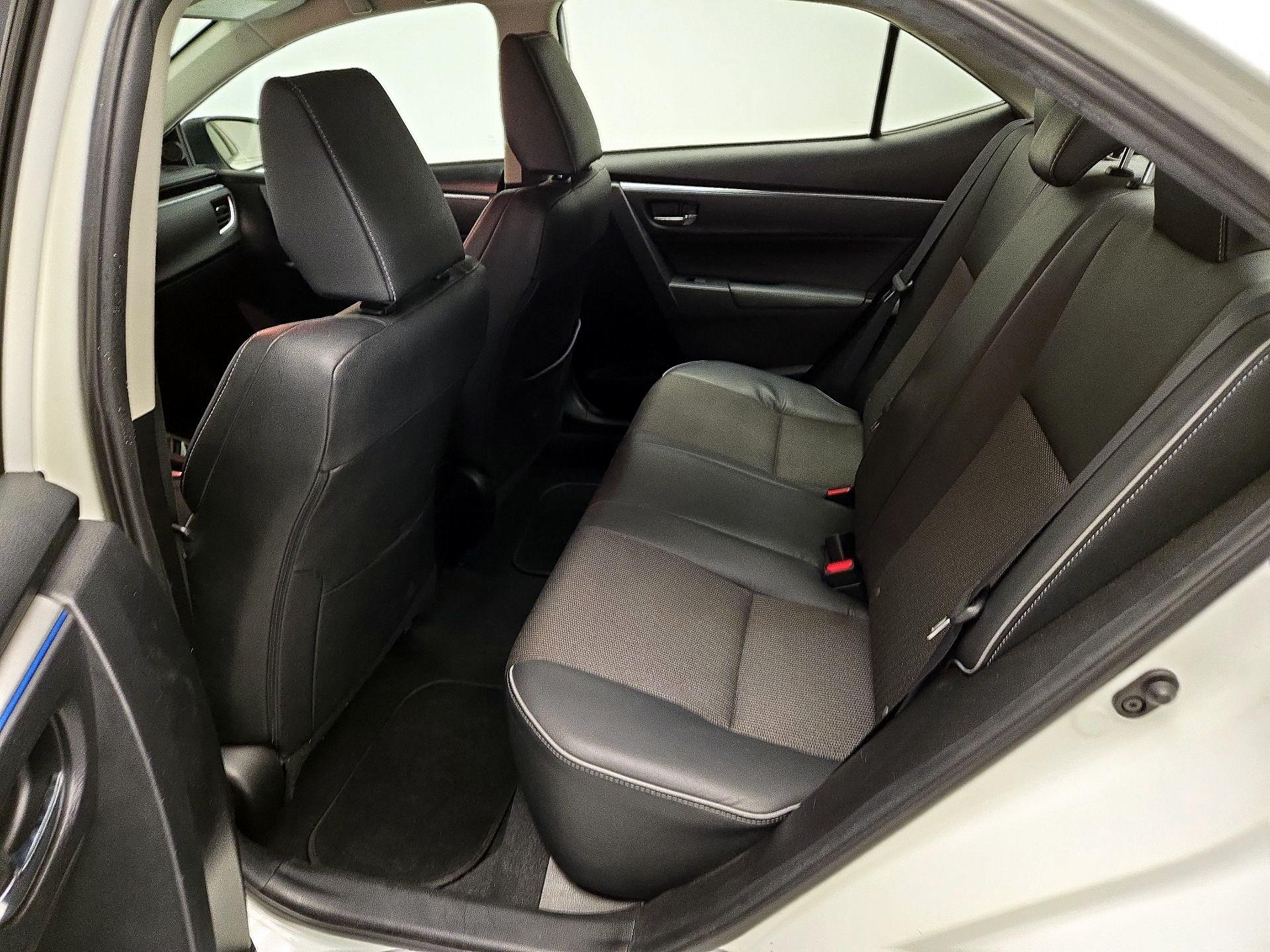 Thumbnail: 2014 Toyota Corolla - 19