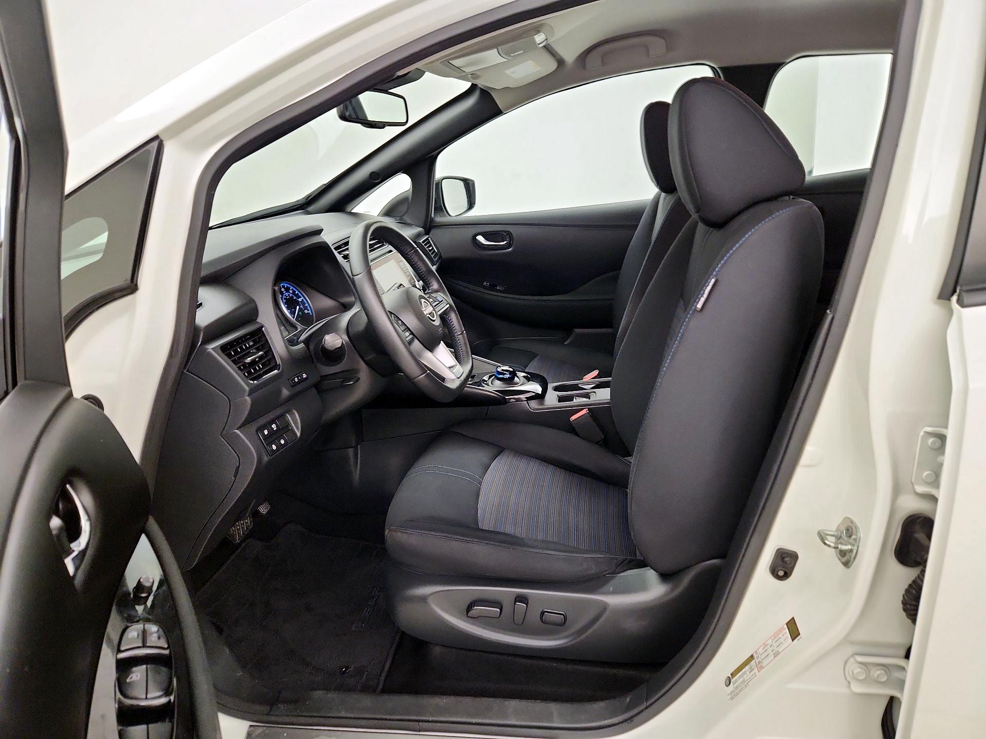 Thumbnail: 2023 Nissan Leaf - 11