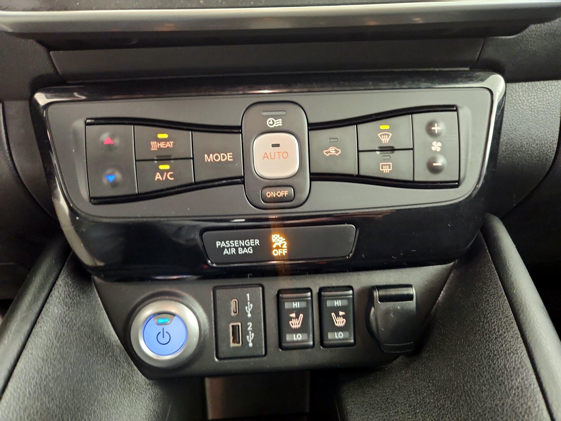 Thumbnail: 2023 Nissan Leaf - 16