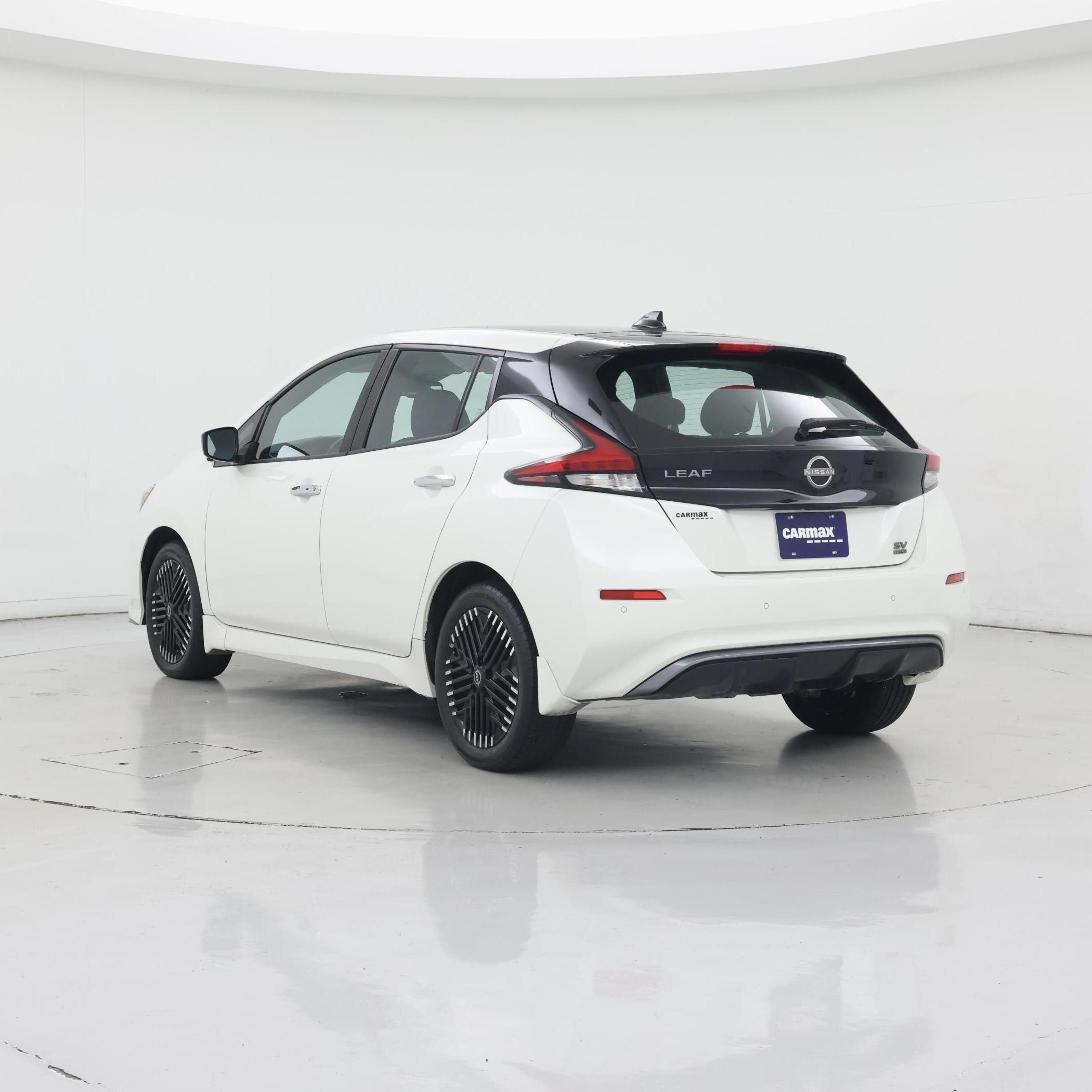 Thumbnail: 2023 Nissan Leaf - 2