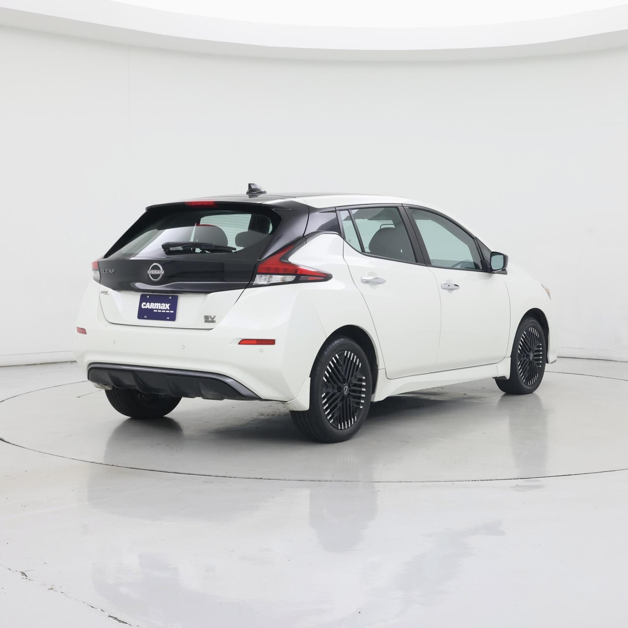 Thumbnail: 2023 Nissan Leaf - 8