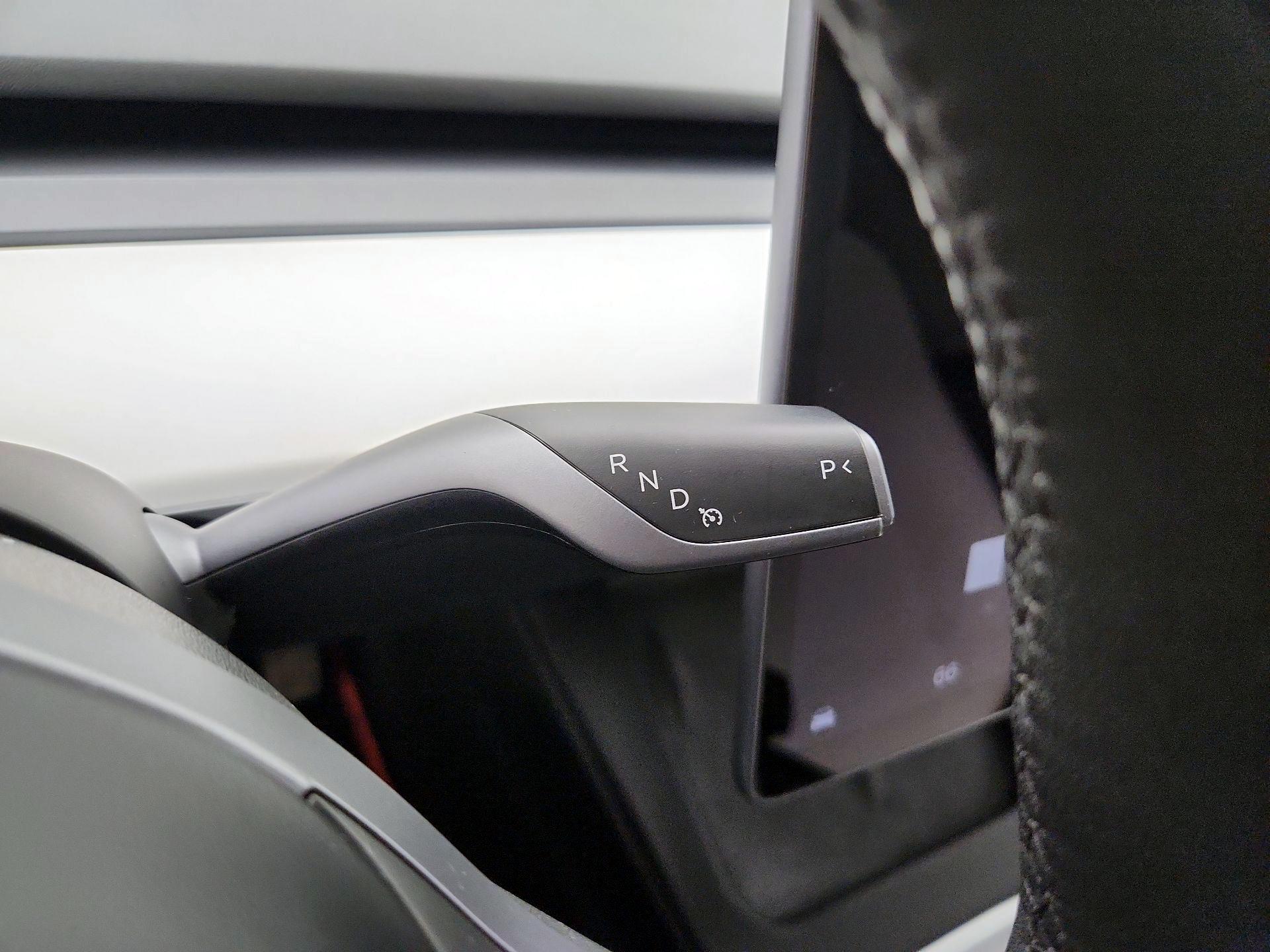 Thumbnail: 2023 Tesla Model 3 - 15