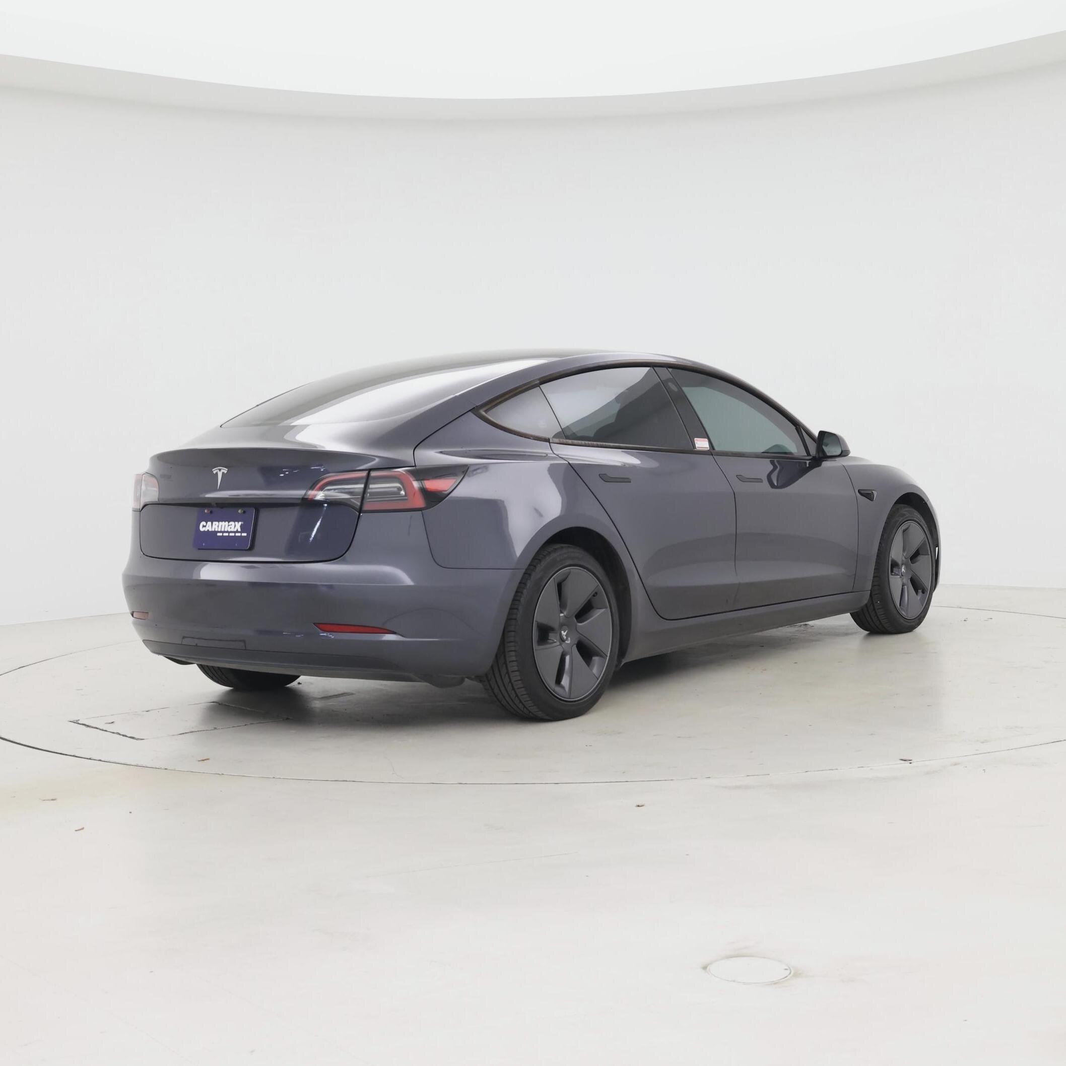 Thumbnail: 2023 Tesla Model 3 - 8