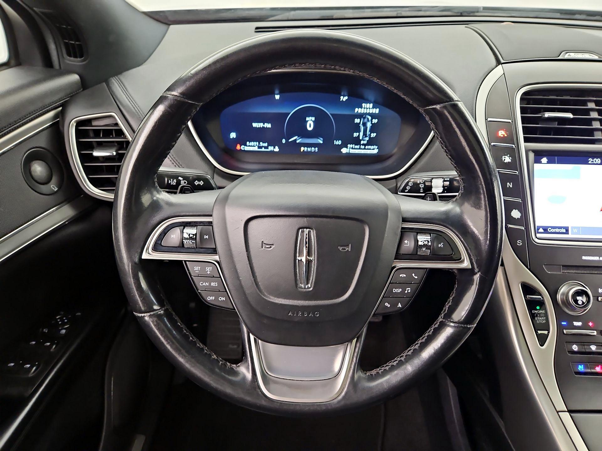 Thumbnail: 2019 Lincoln Nautilus - 10