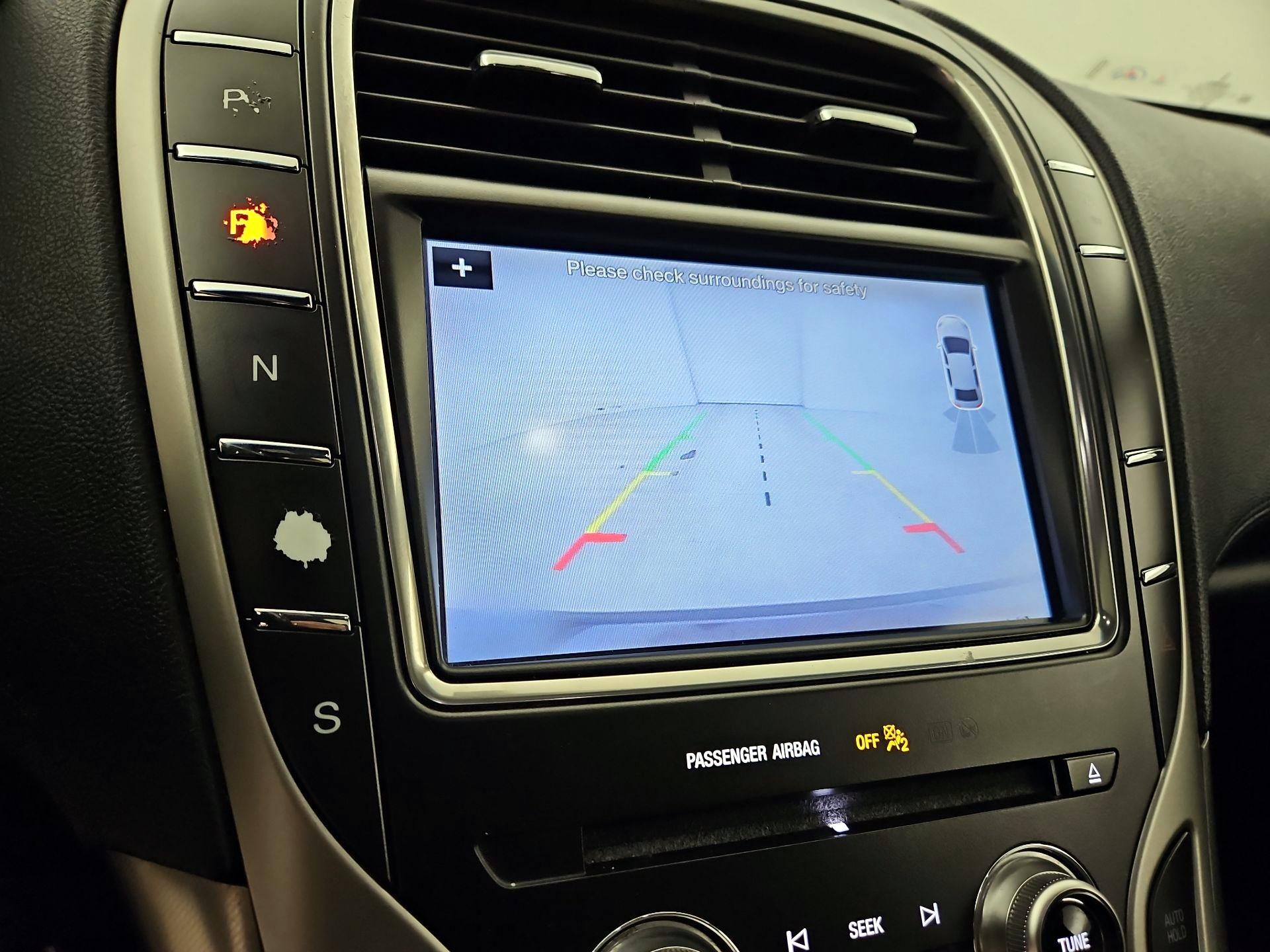 Thumbnail: 2019 Lincoln Nautilus - 15