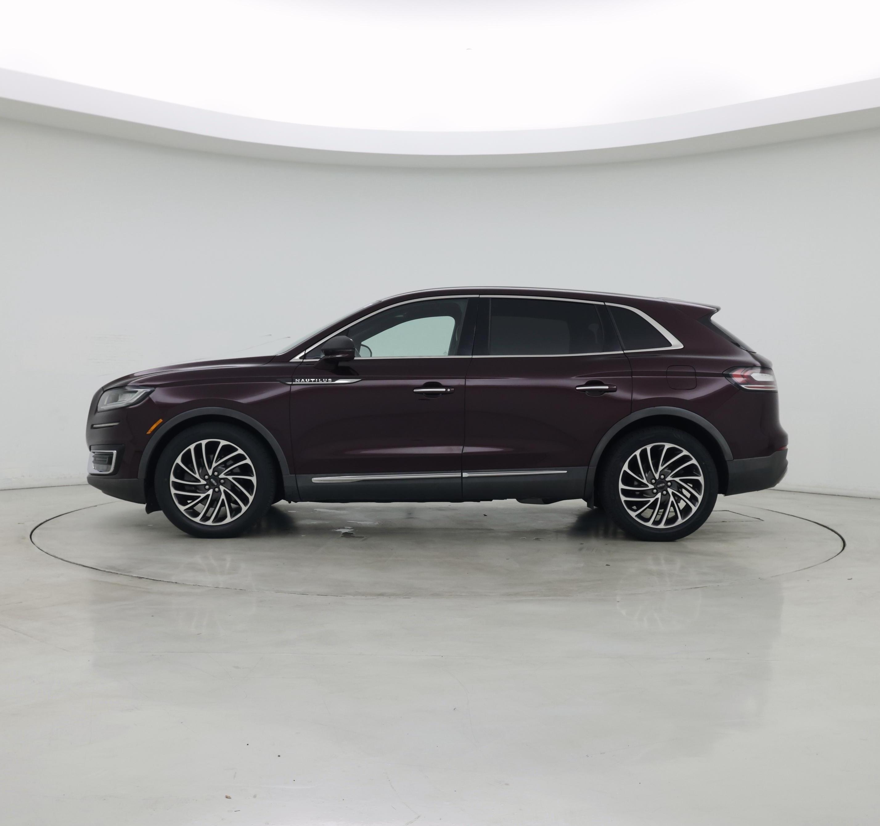 Thumbnail: 2019 Lincoln Nautilus - 3