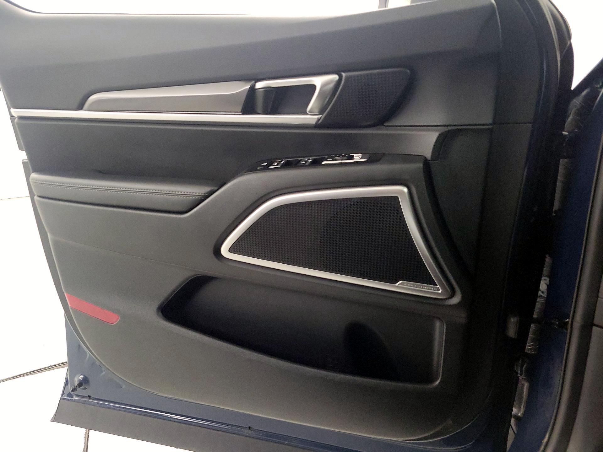 Thumbnail: 2025 Kia Telluride - 12