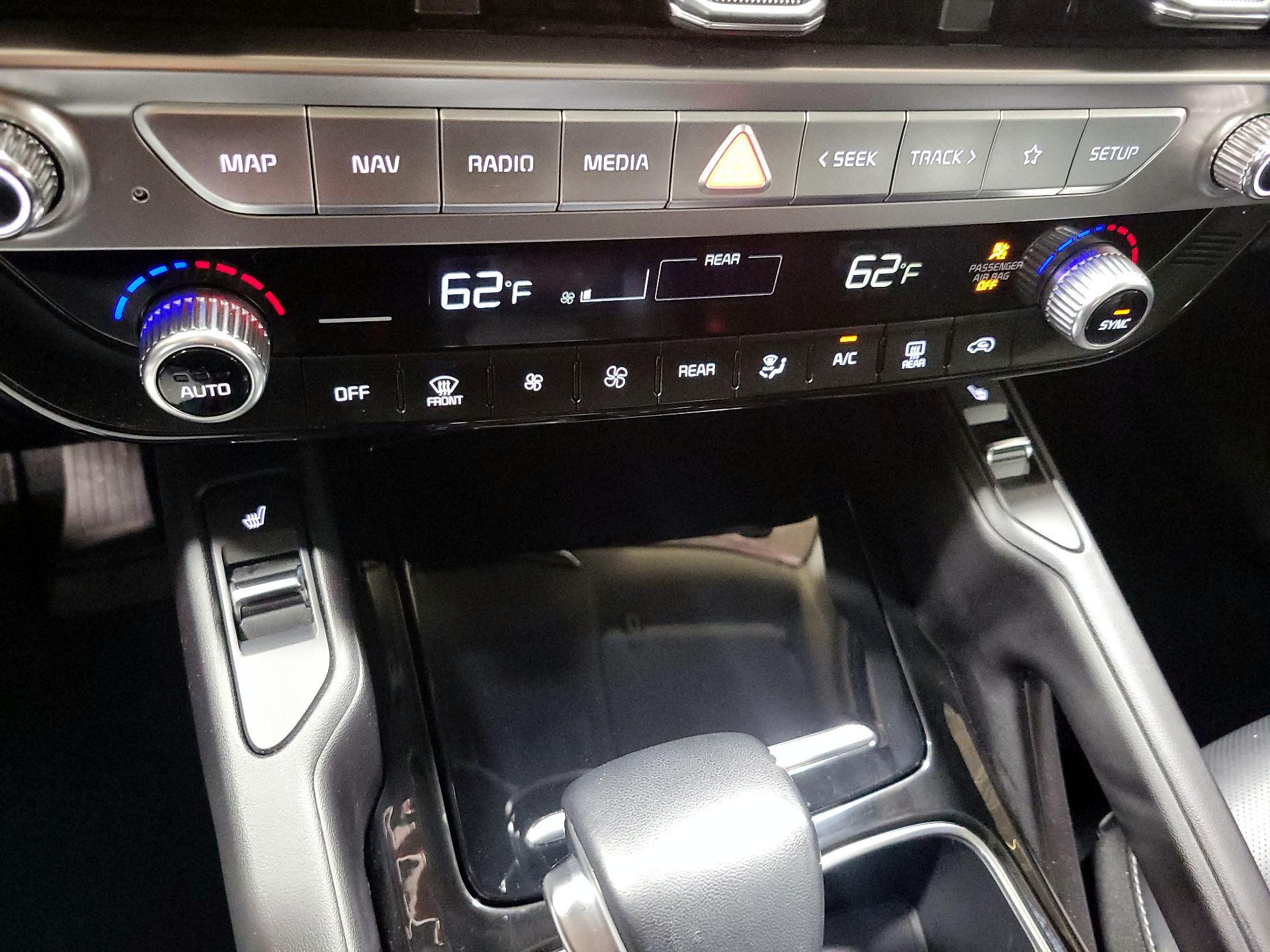 Thumbnail: 2025 Kia Telluride - 17