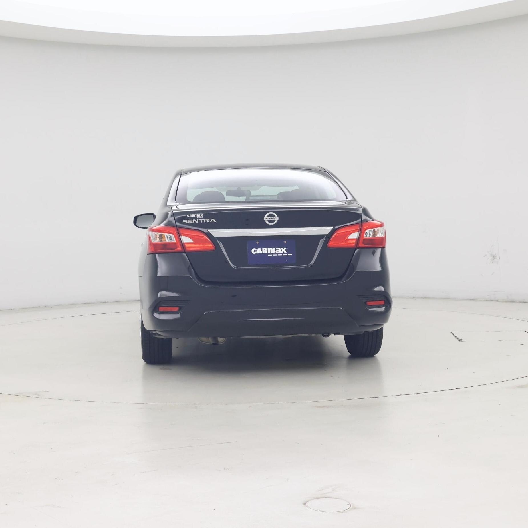 Thumbnail: 2017 Nissan Sentra - 6