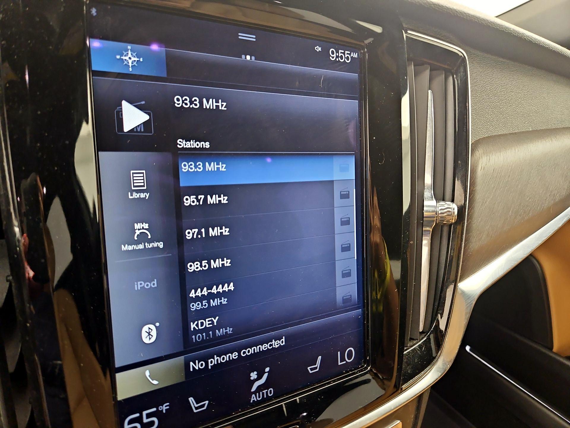 Thumbnail: 2018 Volvo V90 - 14