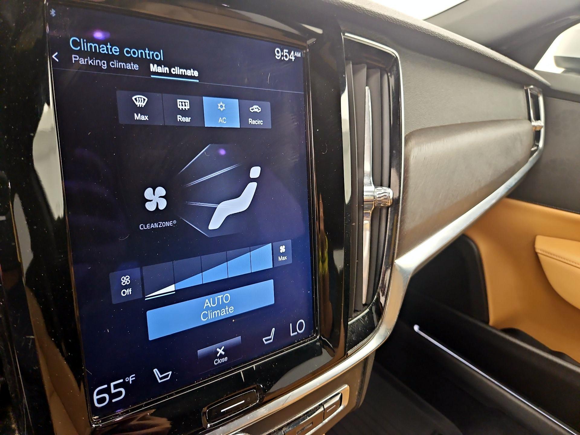Thumbnail: 2018 Volvo V90 - 15