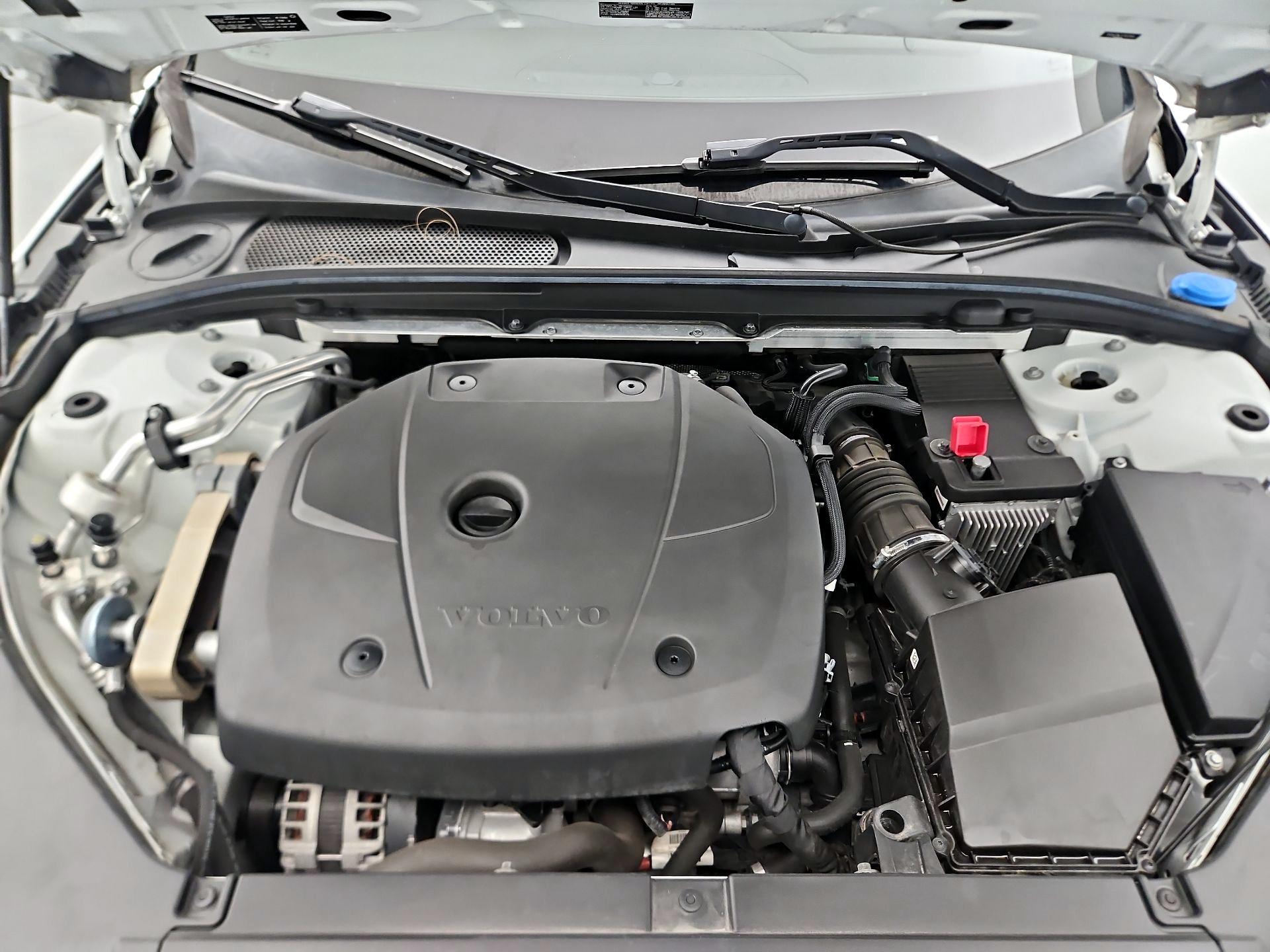 Thumbnail: 2018 Volvo V90 - 20