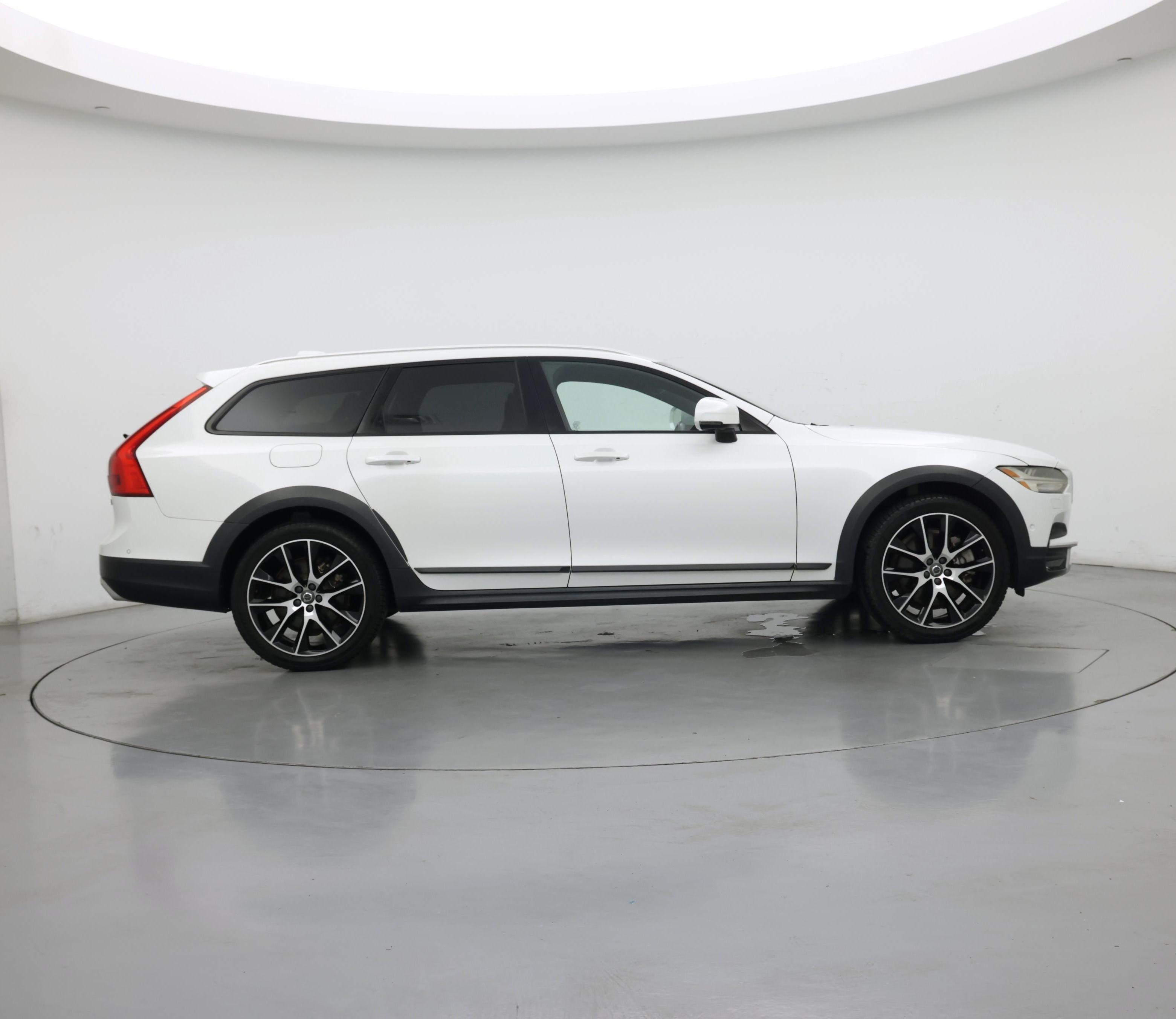 Thumbnail: 2018 Volvo V90 - 7