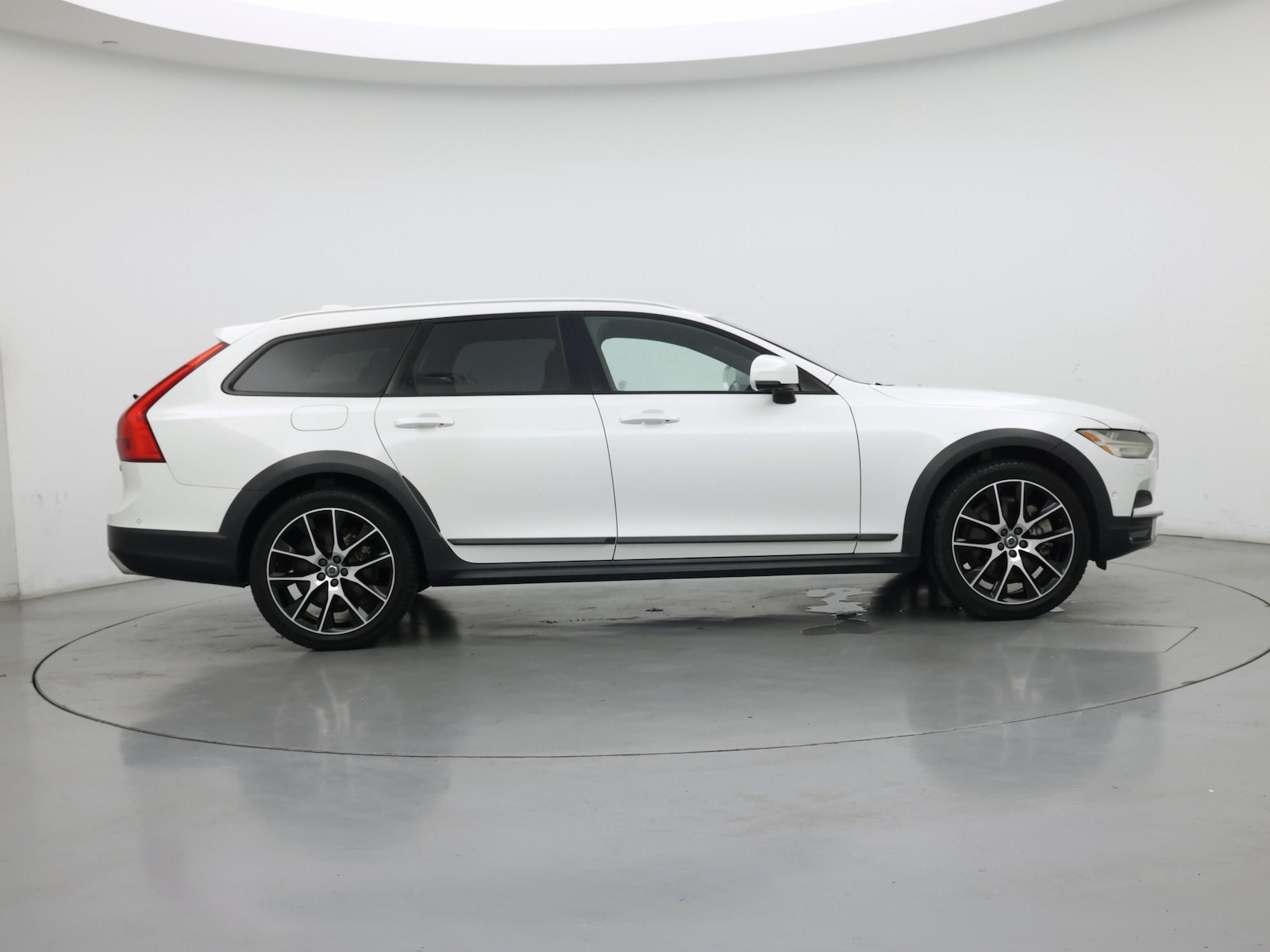 2018 Volvo V90 Cross Country - Photo 8