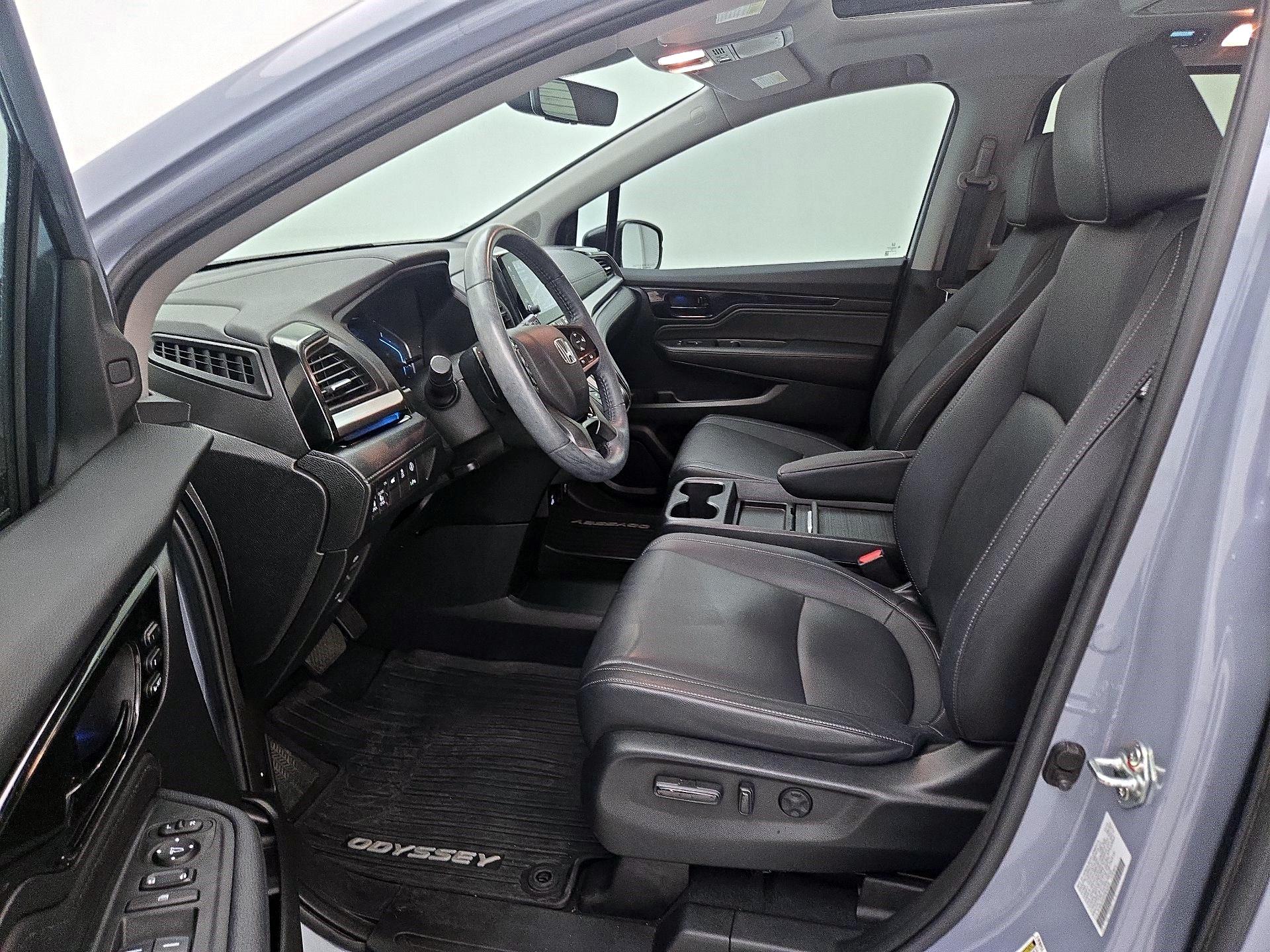 Thumbnail: 2023 Honda Odyssey - 11